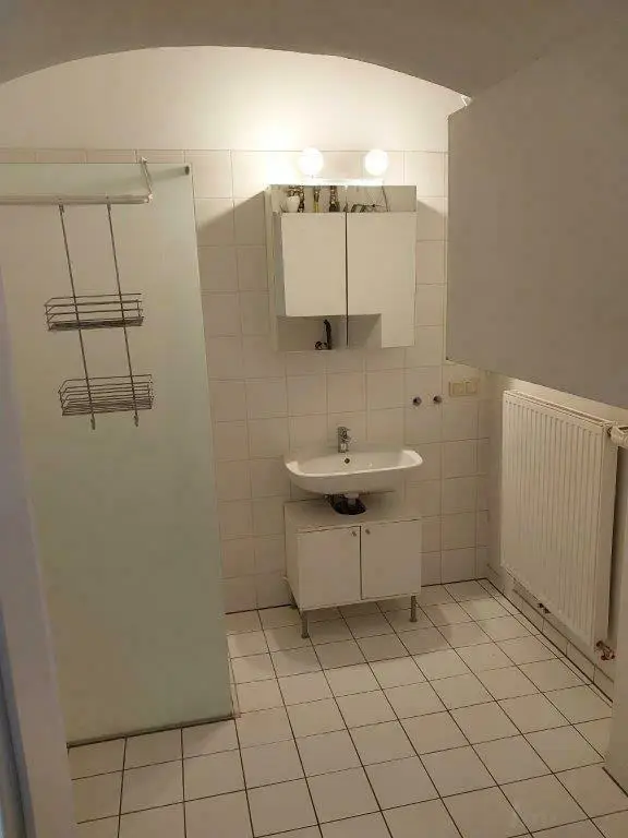 Provisionsfrei: günstige 3-Zimmer-Altbauwohnung in der Innenstadt zwischen Glockenspielplatz und Dom