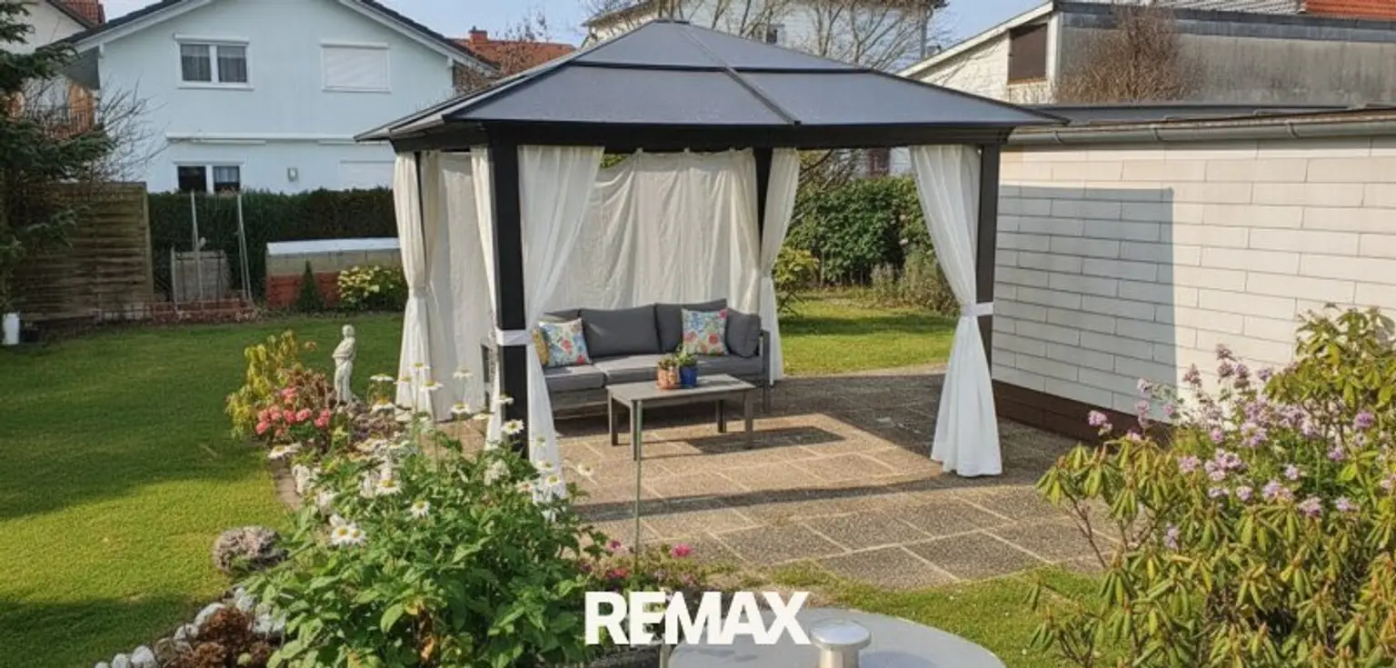 Garten mit Terrasse