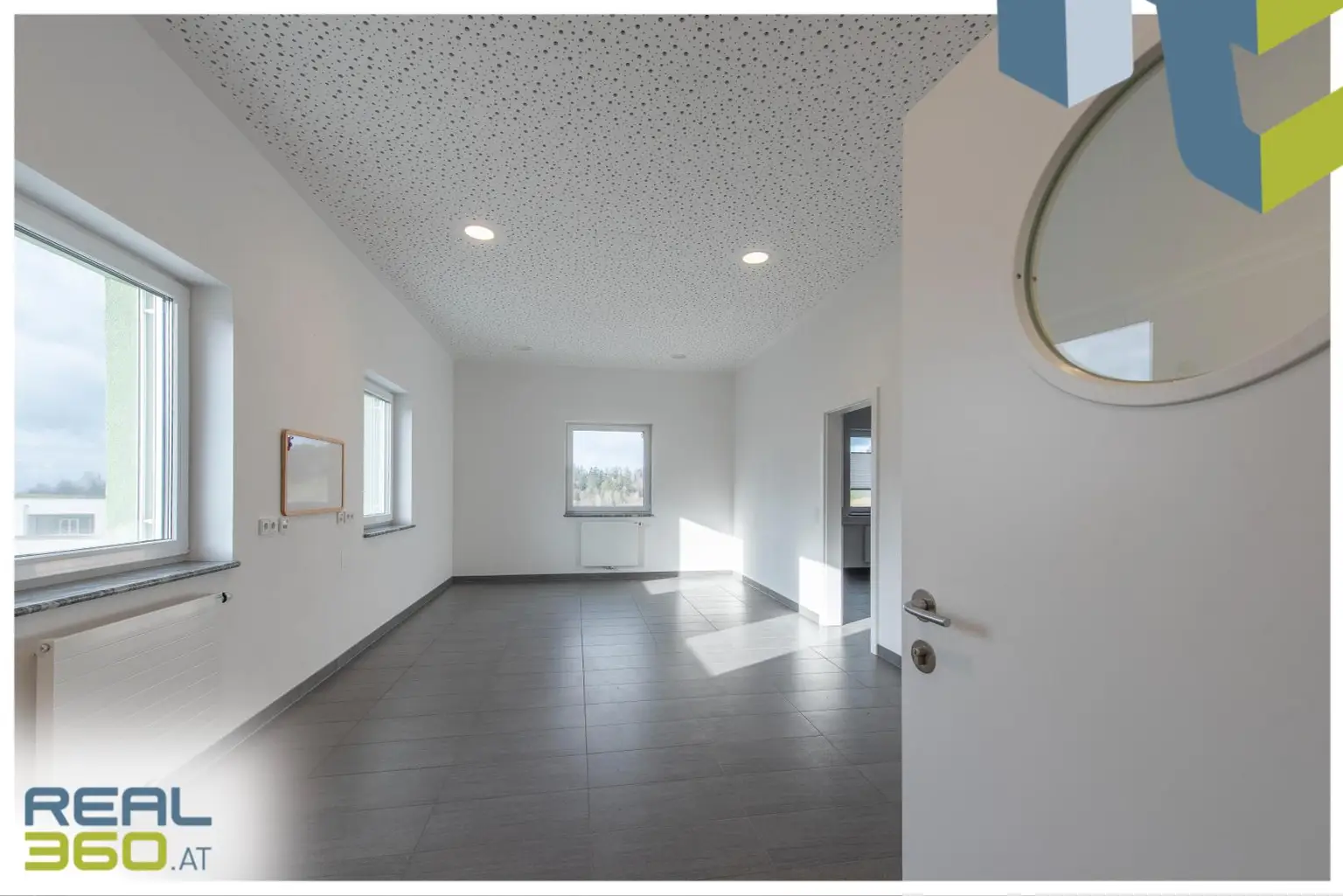 Hochwertige Betriebsliegenschaft auf Baurechtsgrund (Halle, Büro, Lager, Wohnung)