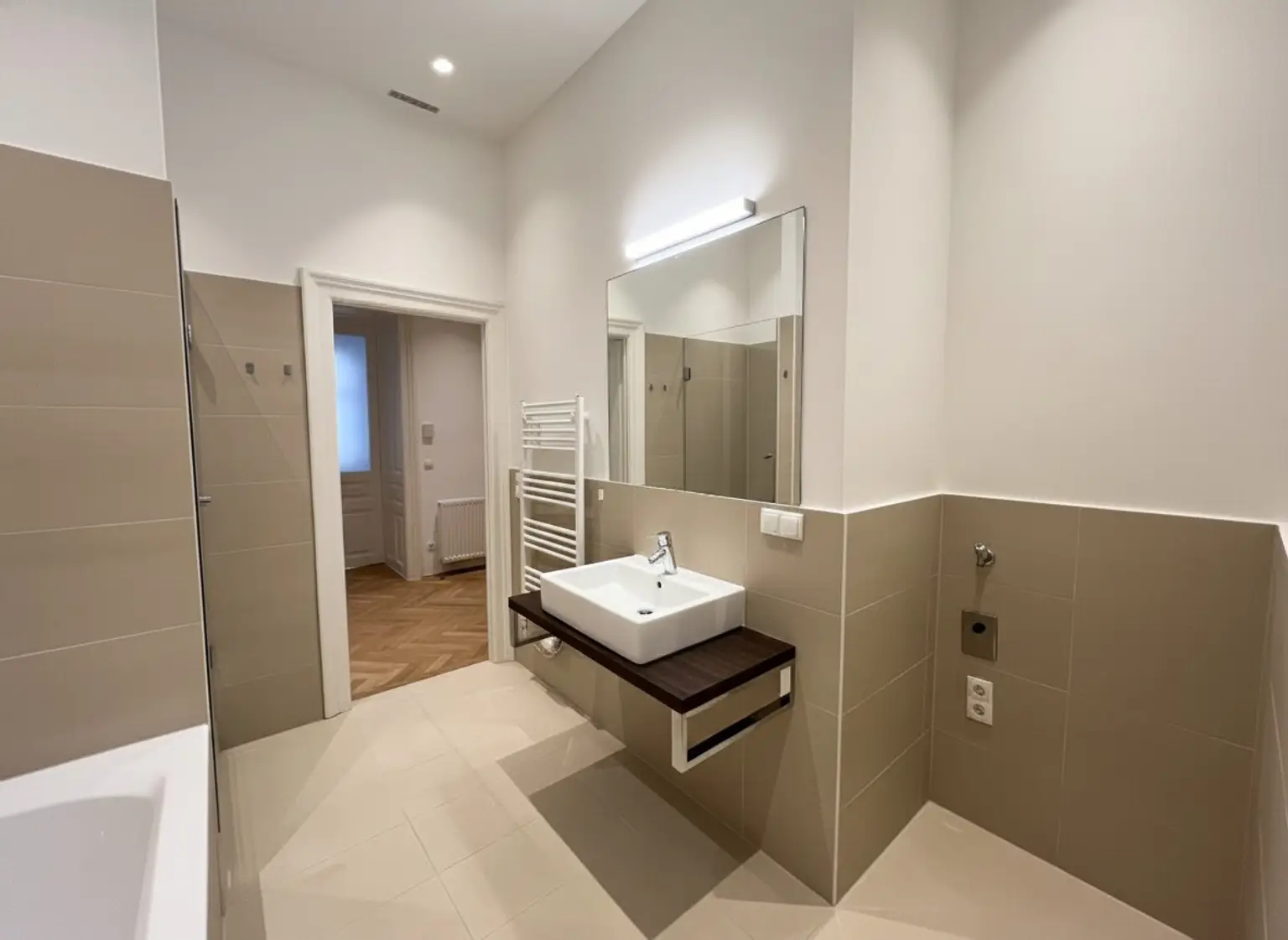 UNBEFRISTET: Ansprechende 3-Zimmer-Altbauwohnung nahe Belvedere