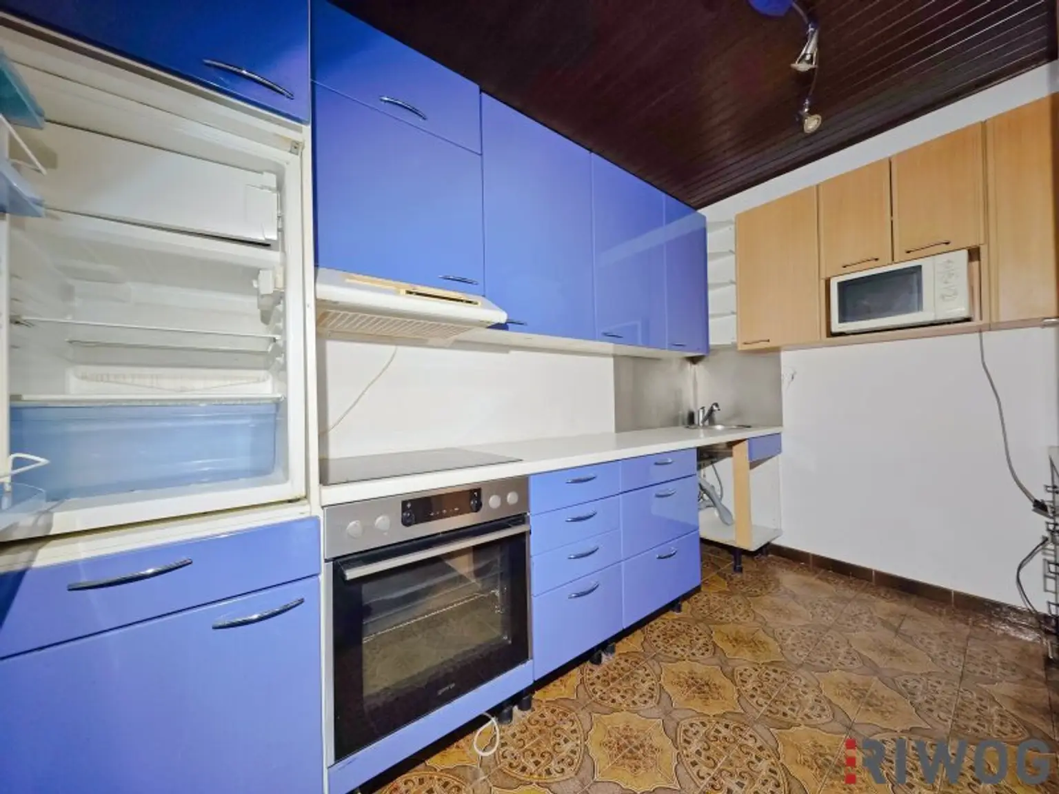 153m² Büro/Studio/Vereinsräume mit Balkon | direkt bei Autobahn & Nahversorgern | optionale Parkplätze