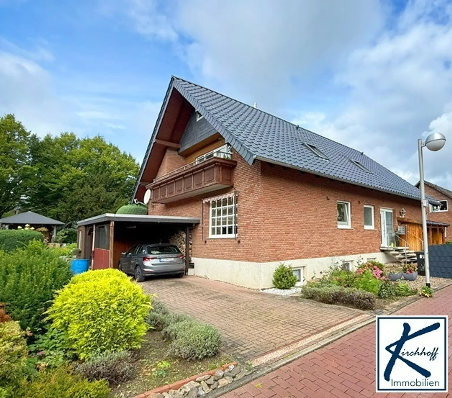 Haus und Carport