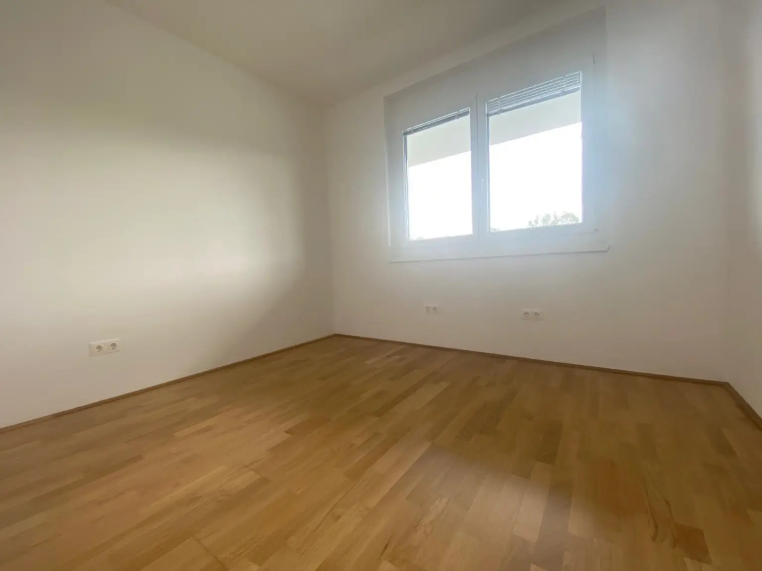 15 | NEU ++ VIER Zimmer mit TERRASSE und GARAGENPLATZ | Prima Service Immobilien