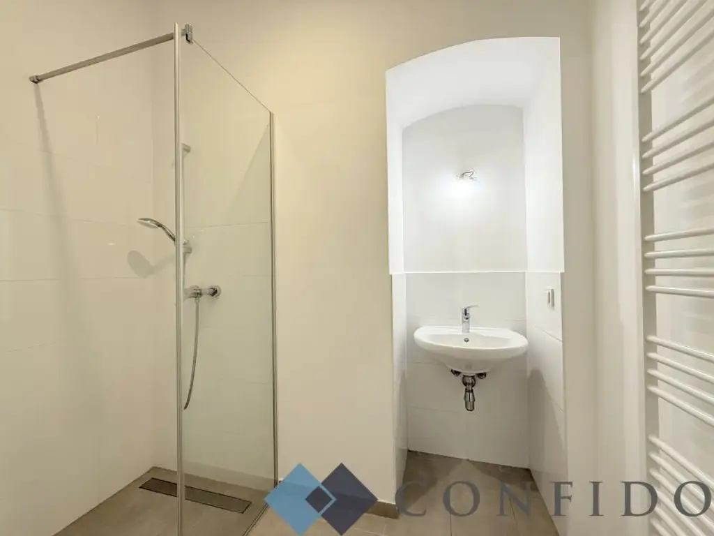 Wohnen im Zentrum Wiens - Geschmackvolle 3 Zimmer Altbauwohnung in der Postgasse!