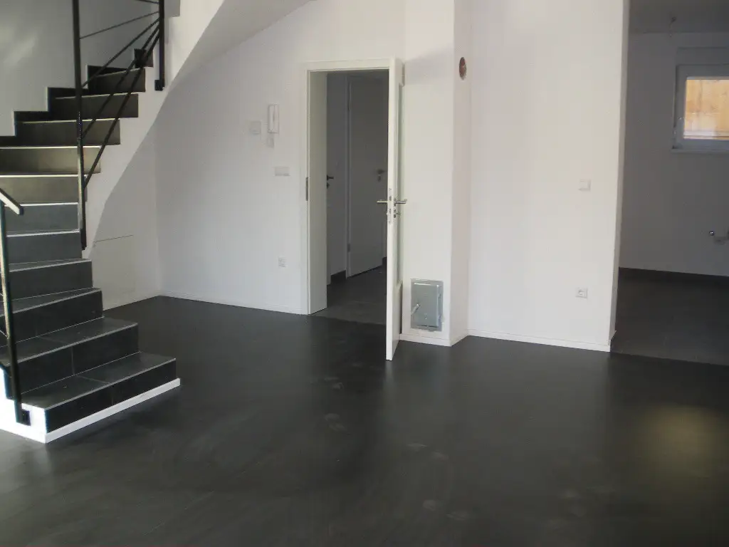 2 Zinshäuser mit 10 Wohnungen und 5 Garagen in Kapfenberg zu verkaufen !