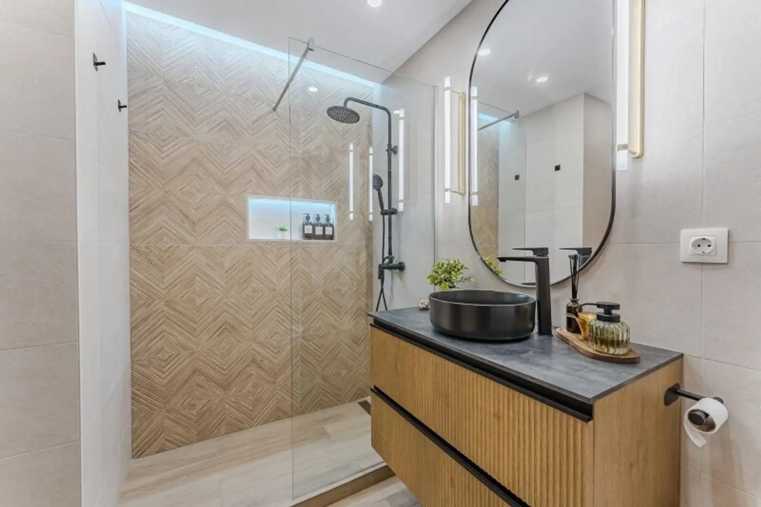 Renoviertes Investment-Apartment mit Ferienvermietungslizenz