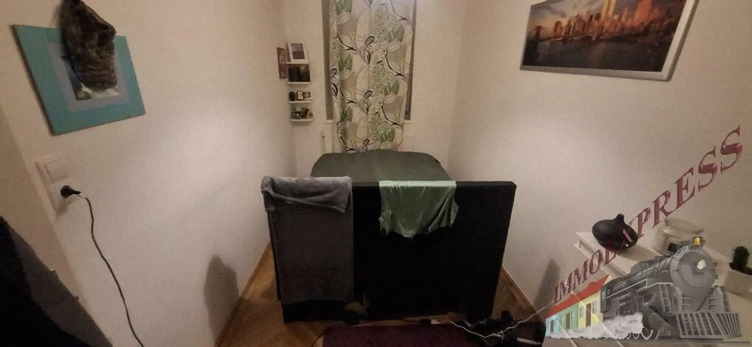 20251124_182844_resized