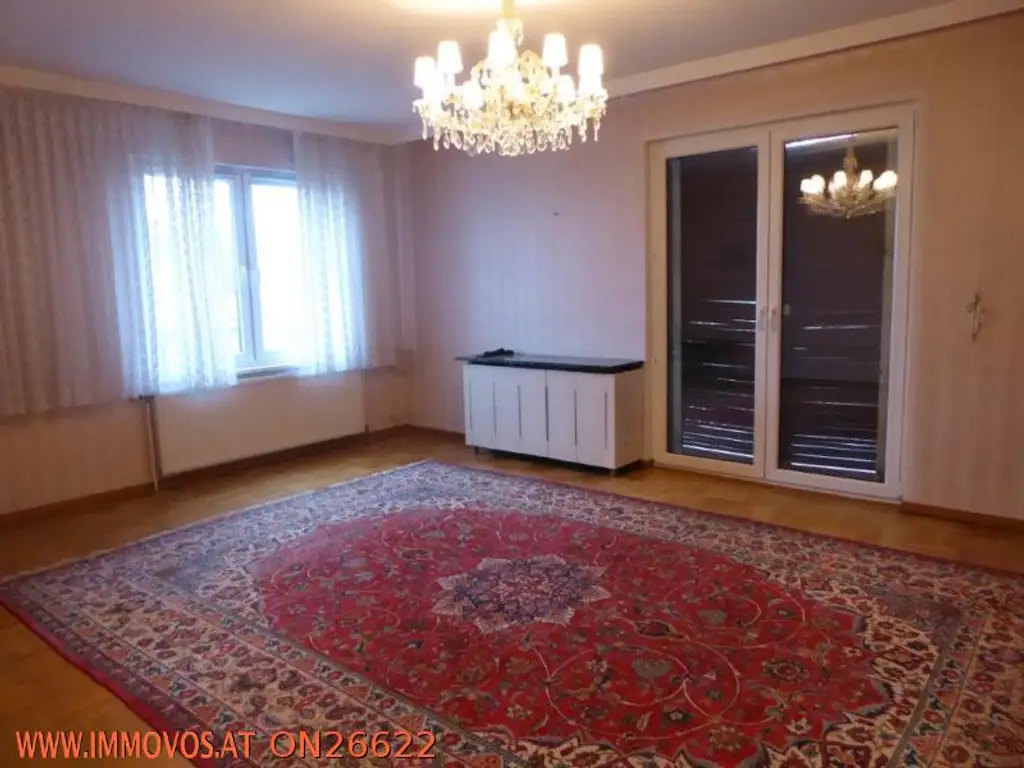 ***SEHR SCHÖNE BALKONWOHNUNG***