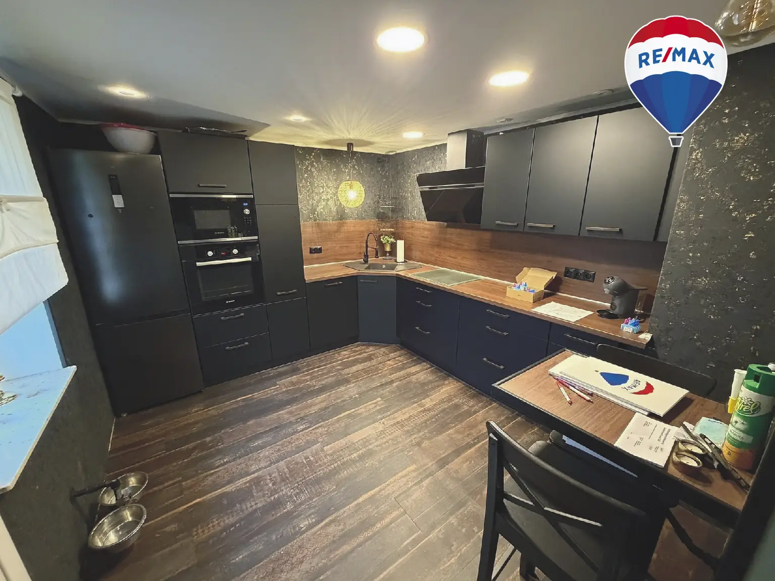 Unscheinbar von außen – überraschend schön von innen!