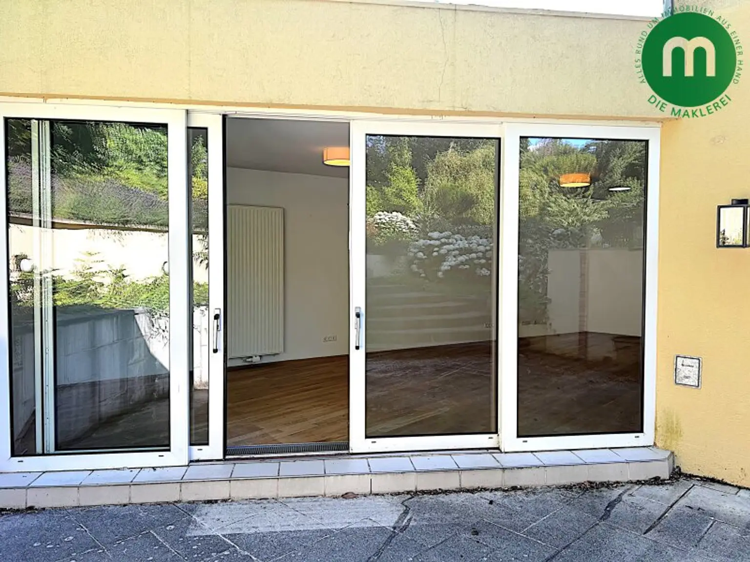 Wohnen am grünen Stadtrand - 160 m² Gartenwohnung in absoluter Ruhelage