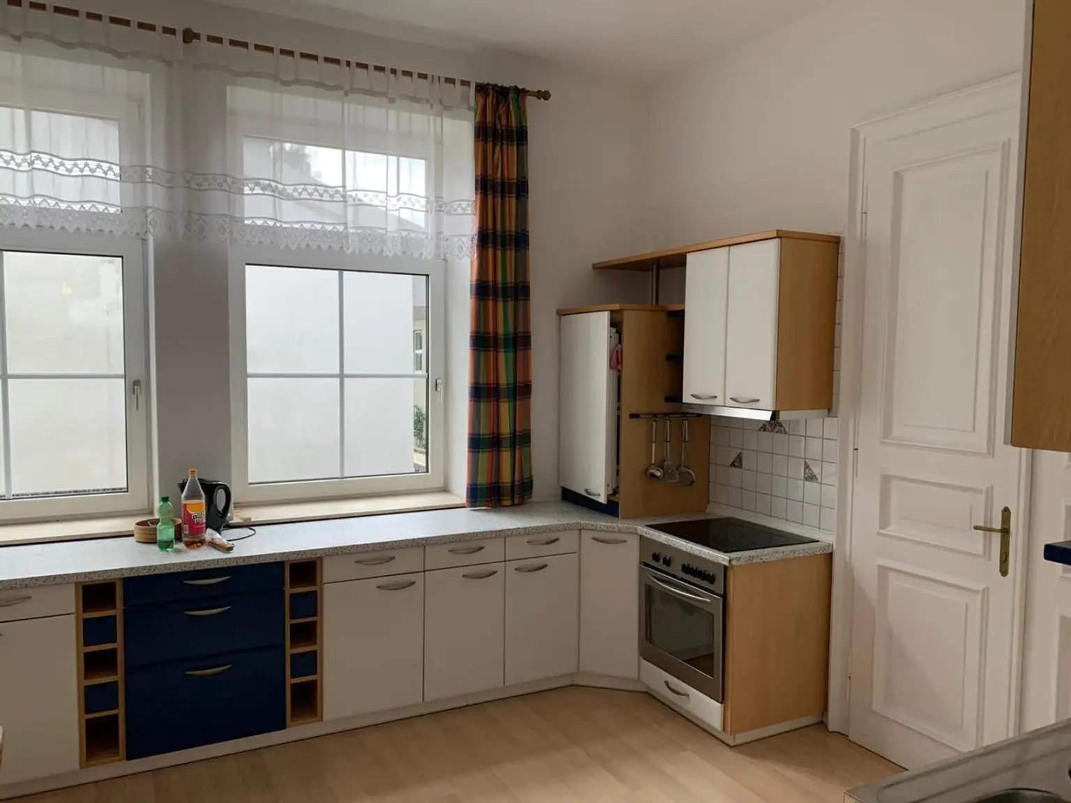 Große Wohnung im Ortszentrum (WG geeignet)