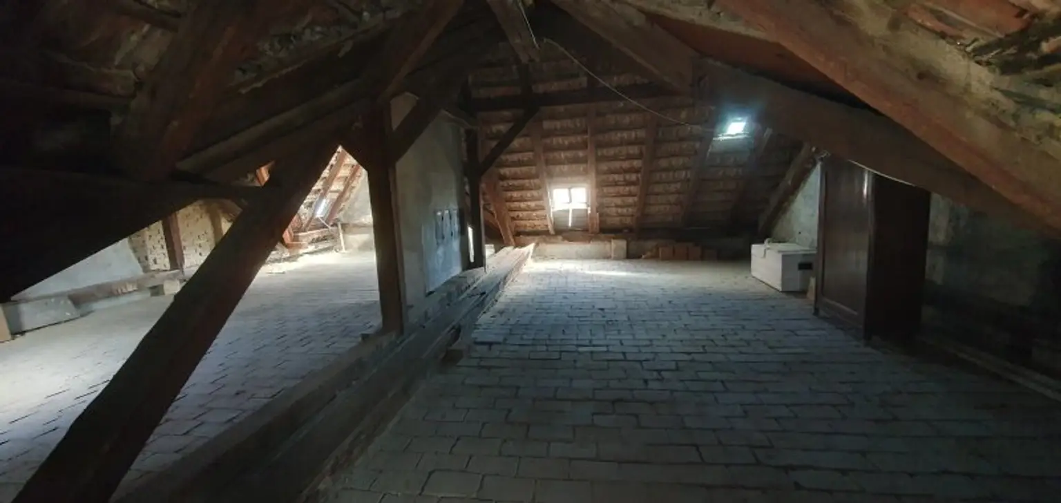 Dachboden, Bild 1