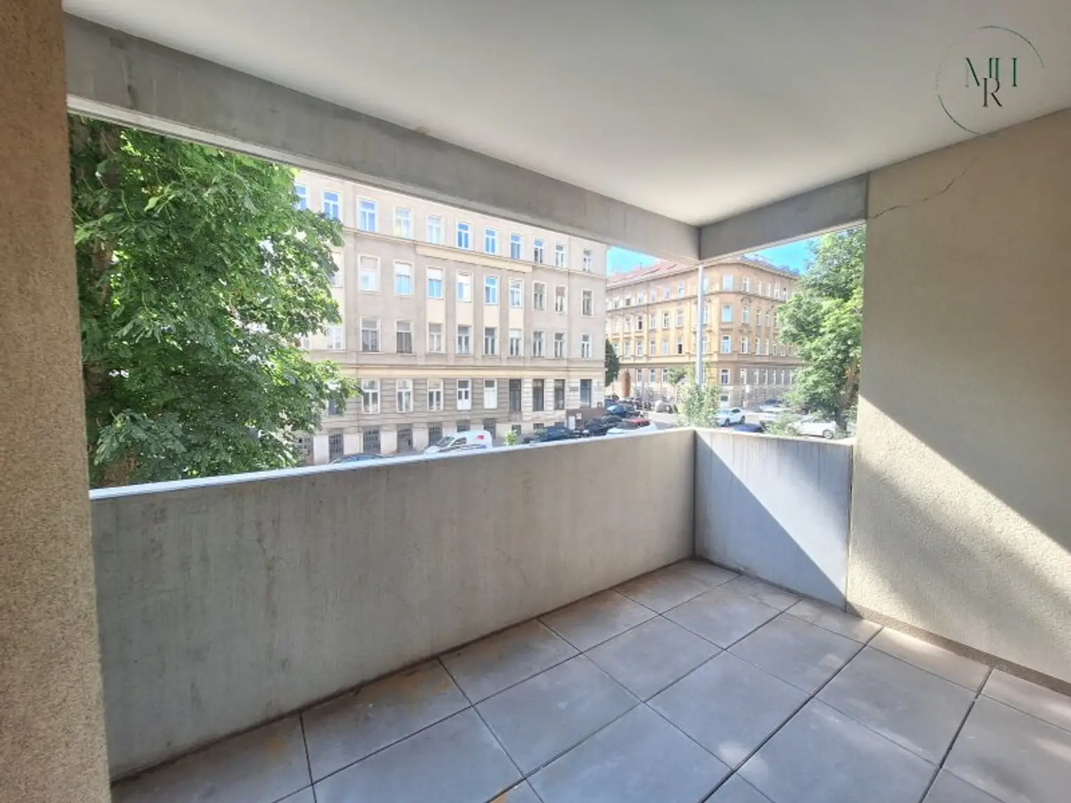 Ein Zuhause zum Wohlfühlen mit großzügigem Balkon direkt bei U3