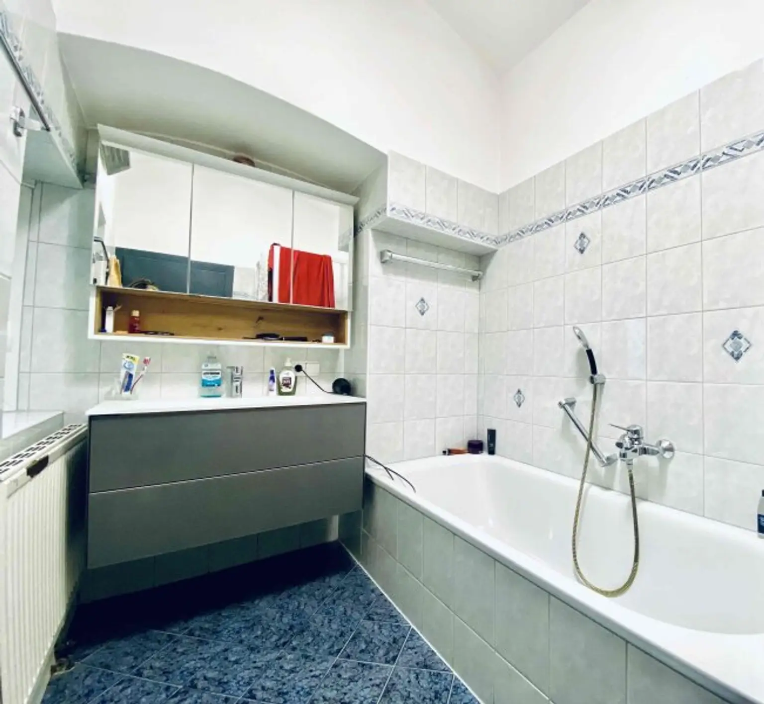 Stadthaus mit Geschichte und Entwicklungspotenzial im Herzen von Gmunden