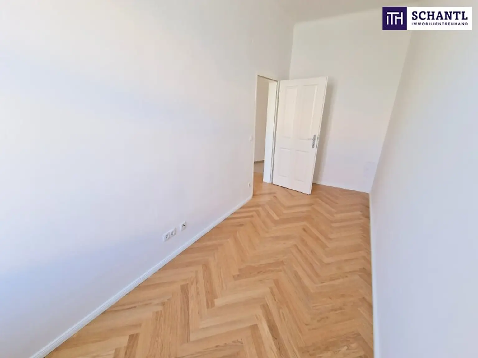 Lichtdurchflutete Räume, edler Fischgrätparkett und moderne Ausstattung - neu sanierte 2-Zimmer Wohnung + Traumhaftes Altbauhaus + 3.Liftstock + Beste Infrastruktur! Jetzt zugreifen!