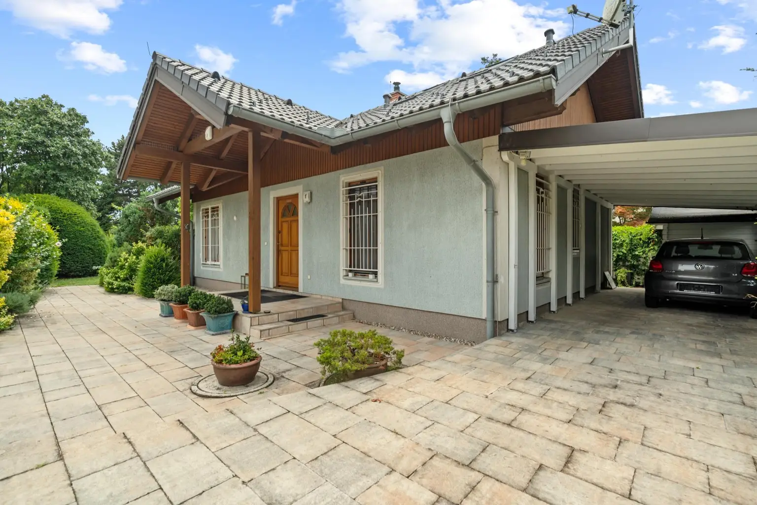 "Ihr privates Paradies in Gerasdorf! Traumhaus mit Pool, Garten & mehr!"