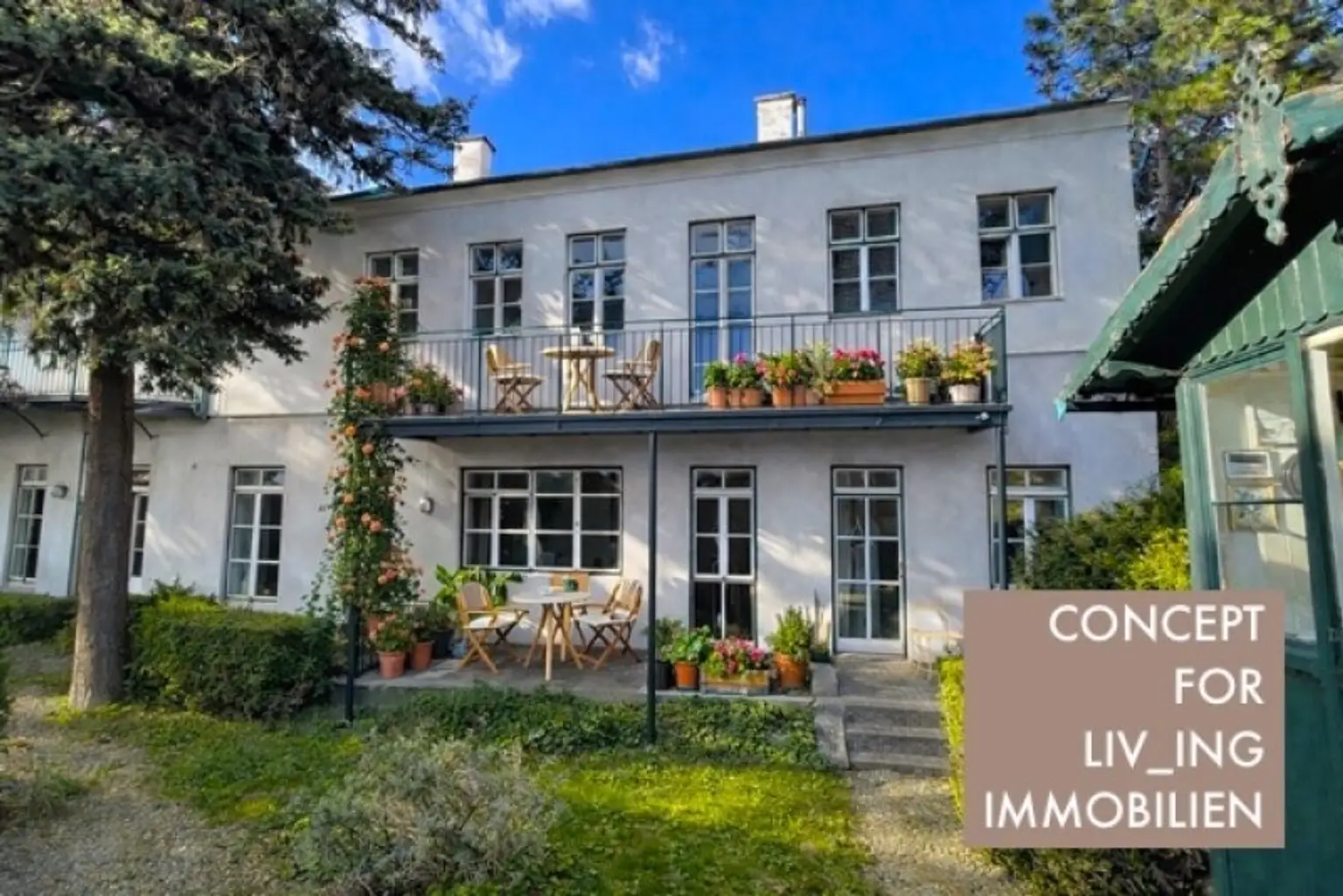 4 Zimmer Altbauflair in Altwiener Fuhrwerkerhaus. 88m2. Idyllischer Allgemeingarten. Sanierungsbedarf. Nahe Schloss Schönbrunn &Hietzing.