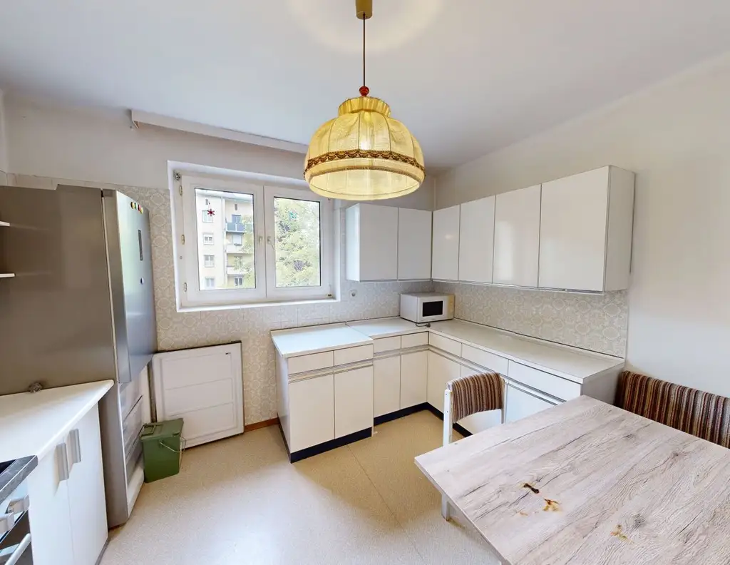 4-Zimmer-Wohnung mit Balkon und Parkplatz in guter Lage von Gmunden