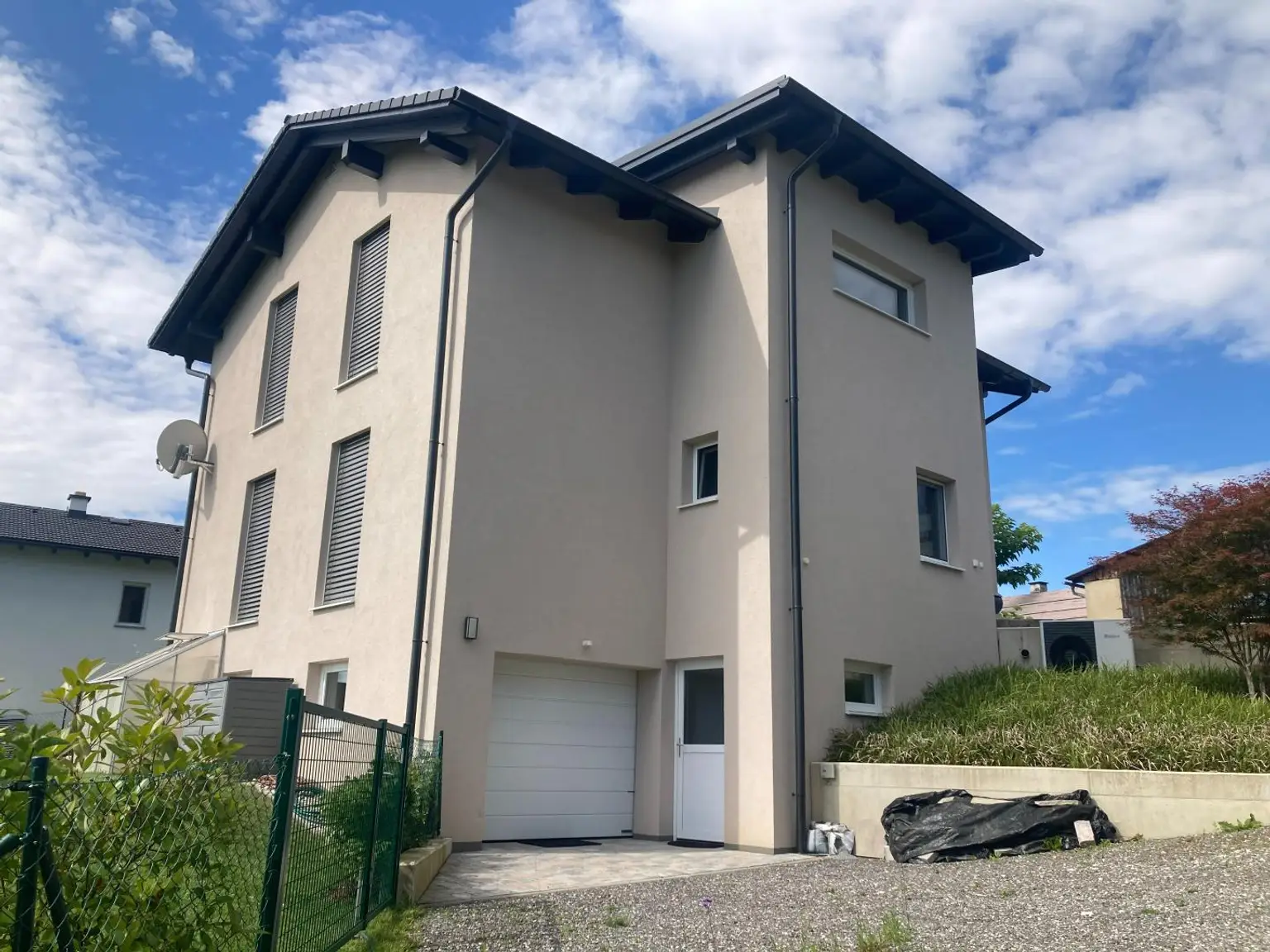 Neubau mit Lift, Wellness und vielen Extras