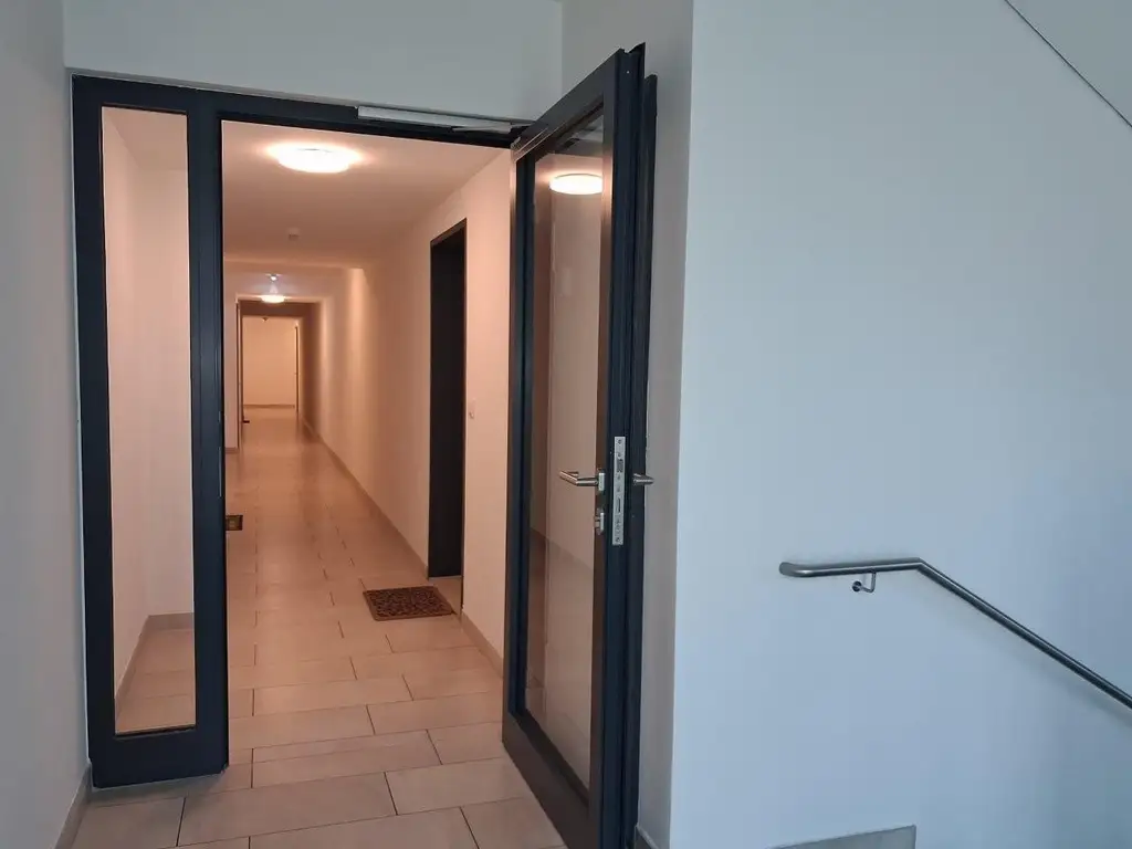 "Neue vollausgestattete - 4-Zimmer-Balkonwohnung Jedlesee"
