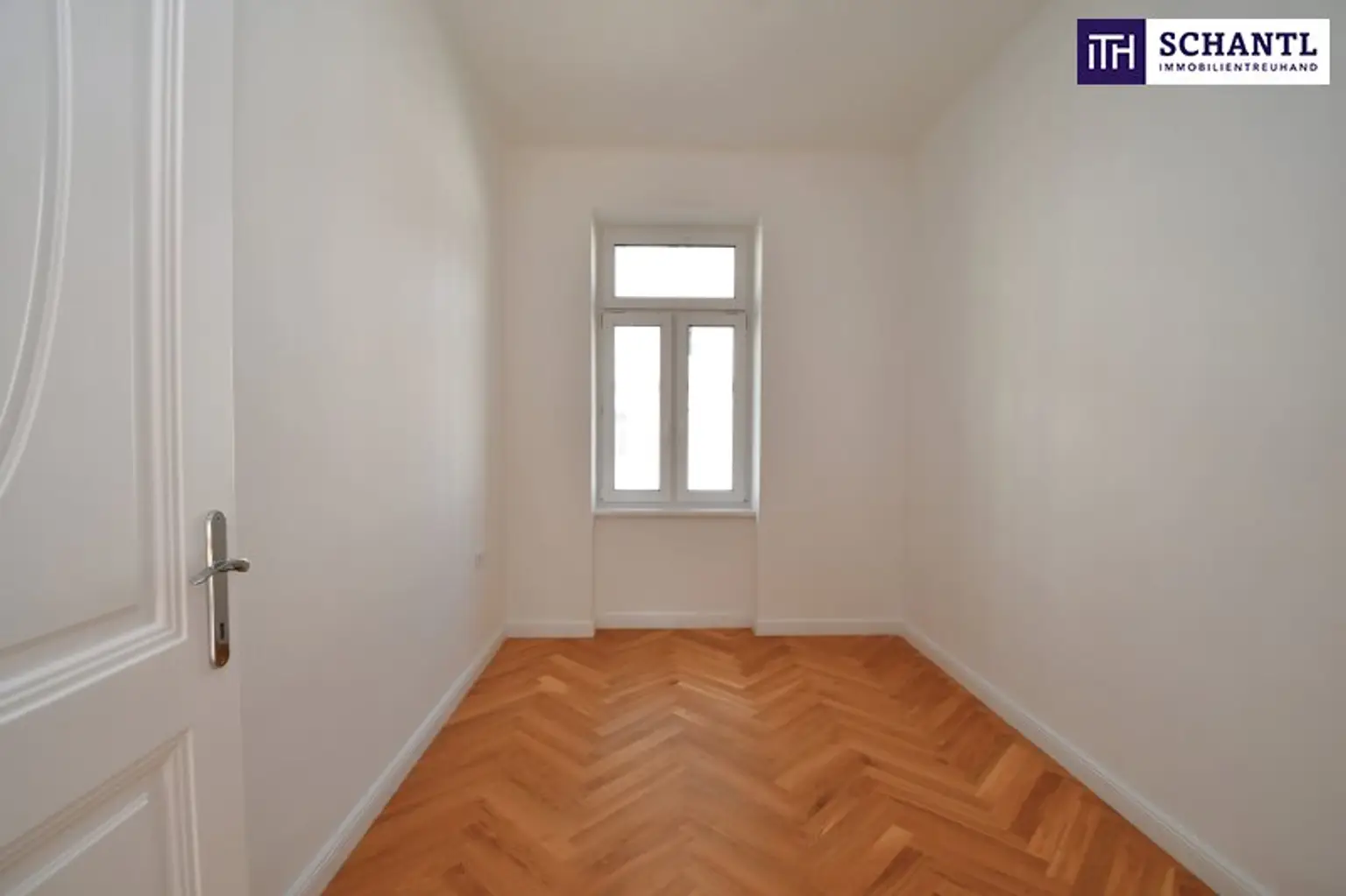 ++ SUNNY SIDE UP ++ Exklusive Familienwohnung im Dachgeschoß eines revitalisierten Gründerzeithauses + sonnige Freifläche
