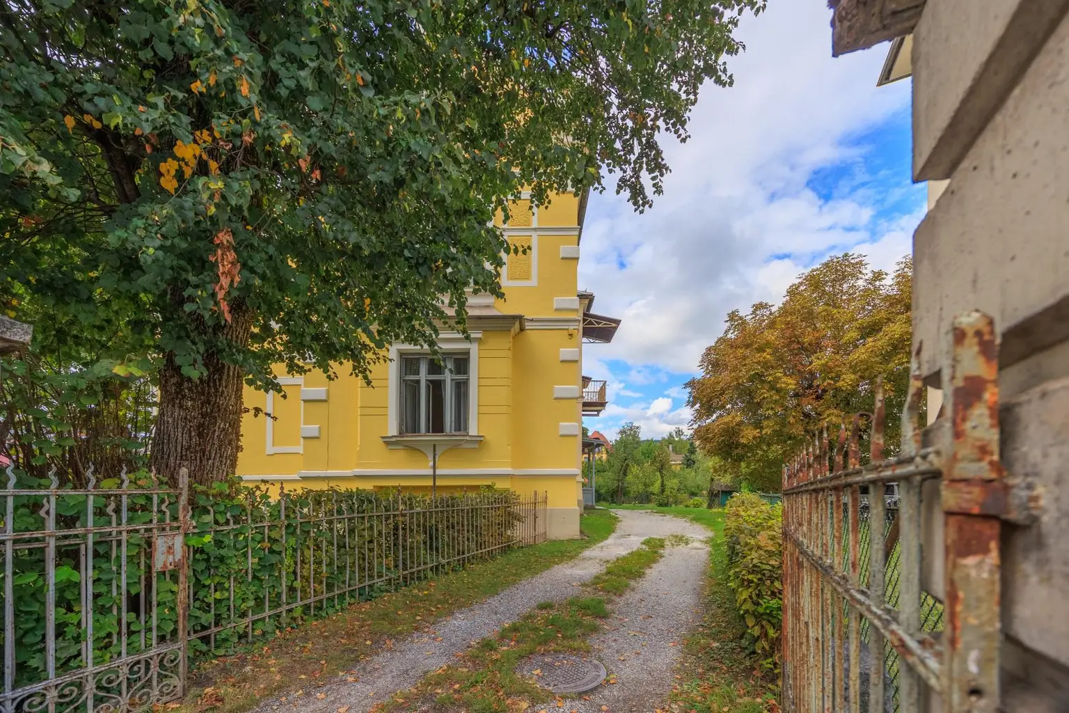 Grundstück mit -"Villa Hottenstein"