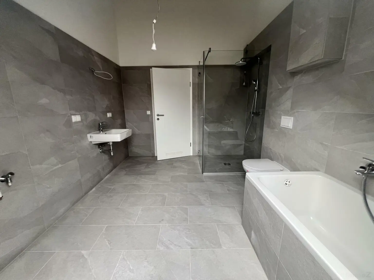 Penthouse-Wohnung + 270m2 Dachterrasse zur Miete als Wohnung oder Büro