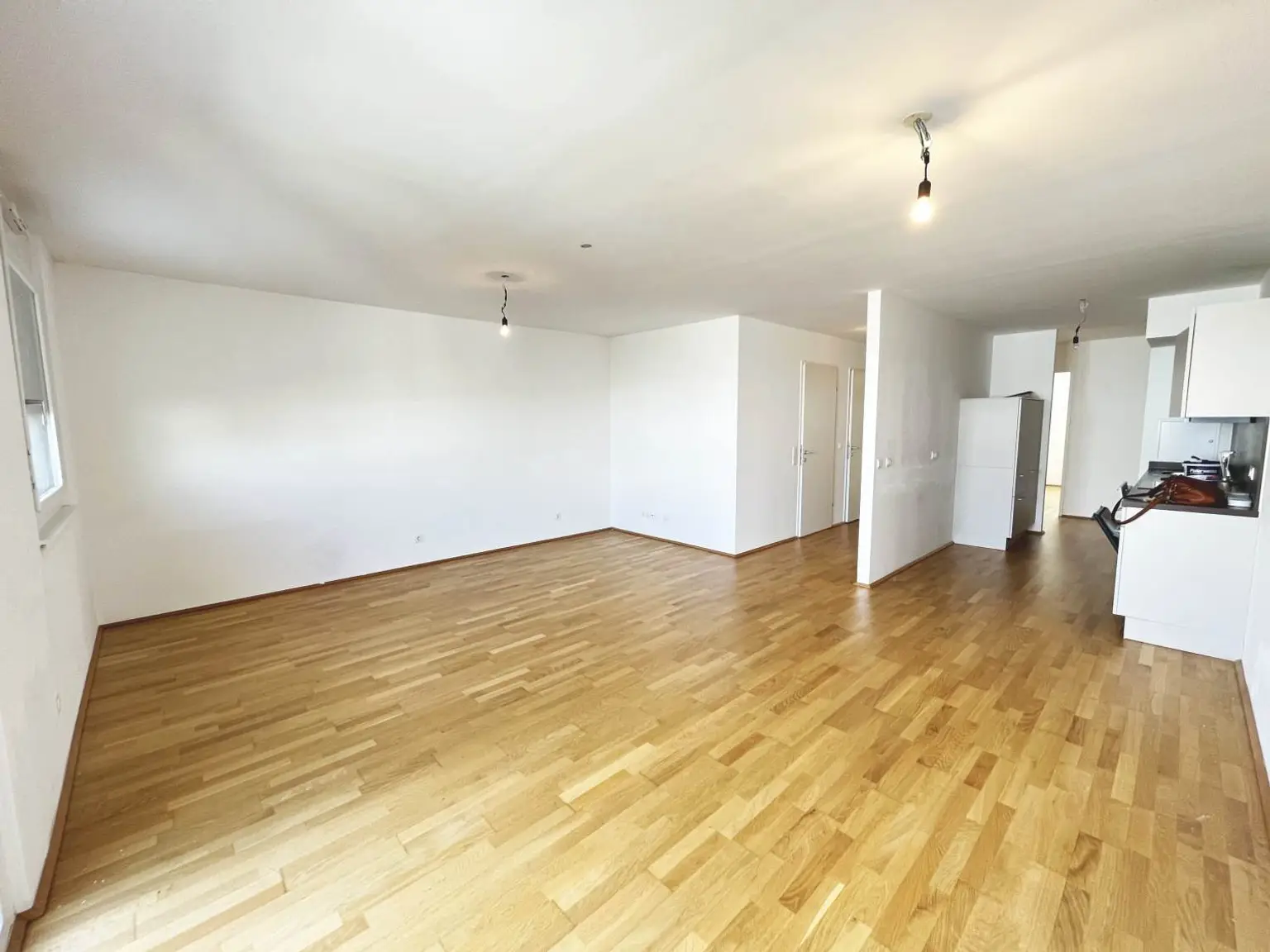 Q11 Leben in Simmering - 
Lichtdurchflutete Balkonwohnung mit 3 Zimmern und Deckenkühlung!