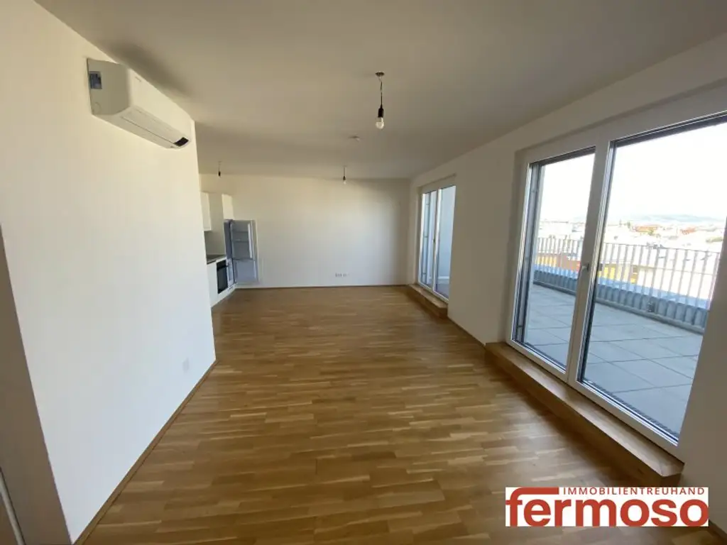 Stilvolle Dachgeschoßwohnung mit Weitblick – 1100 Wien