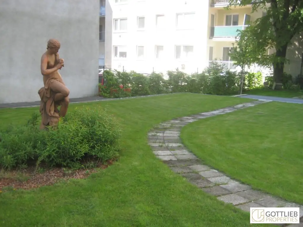 Bestlage Hamerlingplatz! 6-Zimmer-Stilaltbau-Apartment mit herrlicher West-Loggia und optionalem Tiefgaragenplatz in Grünruhelage