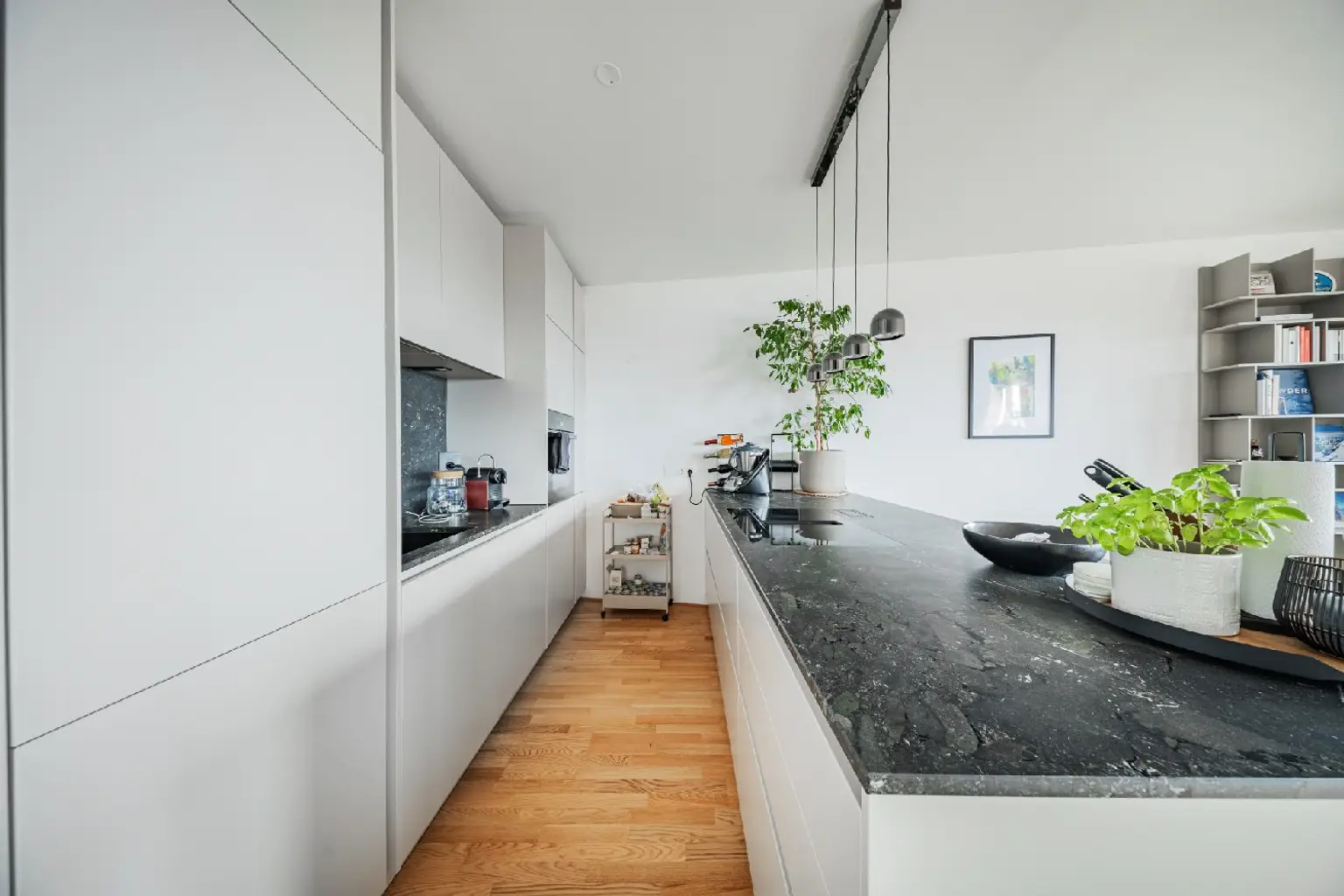 Penthouse im 34. OG mit Terrasse I 360° Wienblick I Designküche I TG Platz mit E-Ladestation