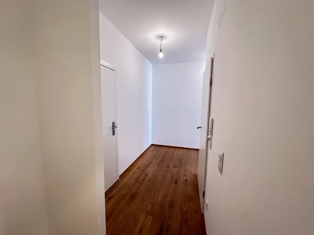 Apartment im Dachgeschoss – Altbauflair trifft modernes Design | U4 Pilgramgasse - freier Mietzins