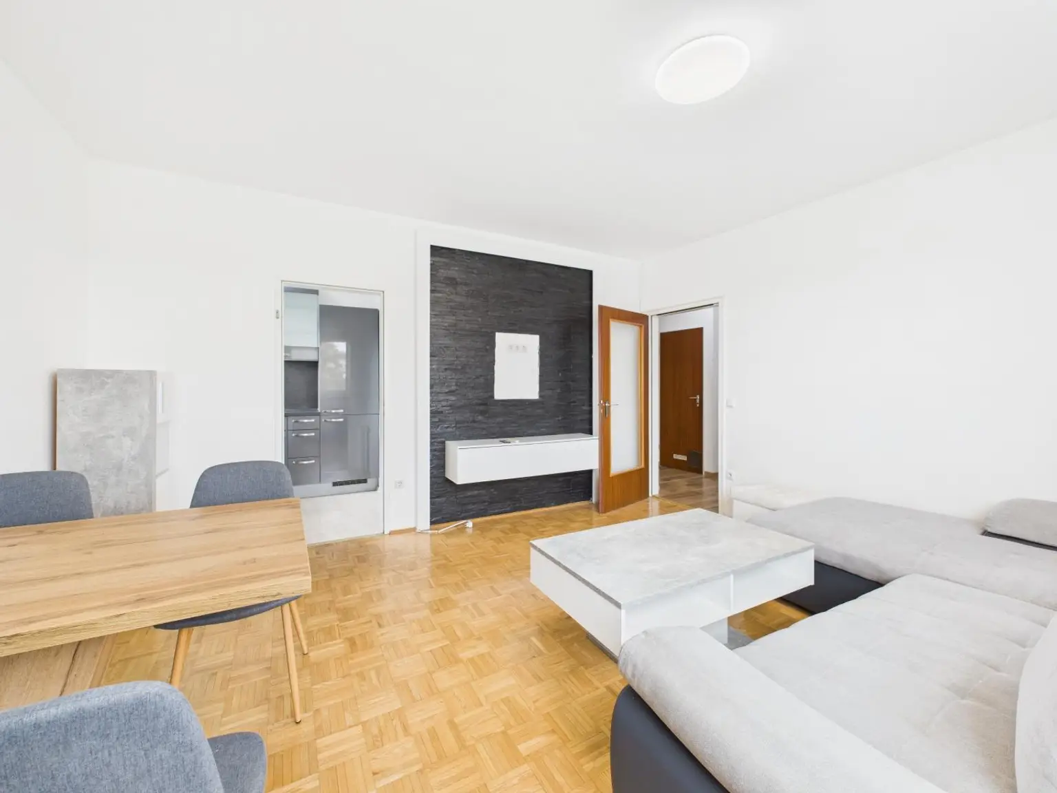 Gepflegte 2-Zimmer-Wohnung in  4050 Traun – Ihre Chance auf Eigentum zum Top-Preis