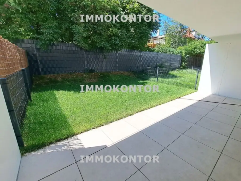 KOMPAKT mit Garten und Stellplatz