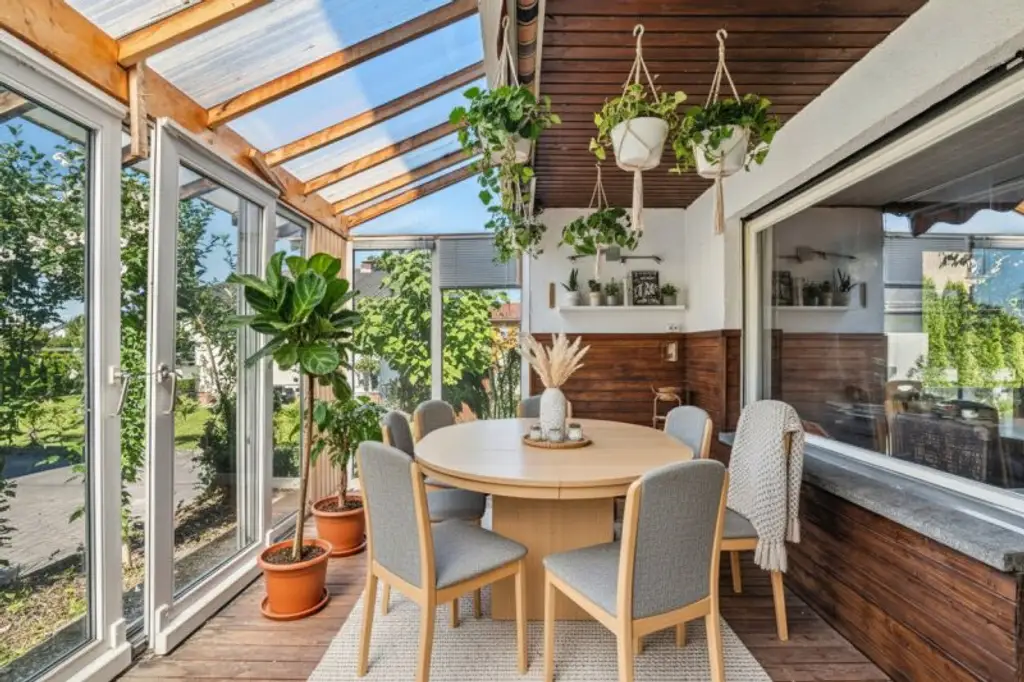 Charmantes Einfamilienhaus in Wolfurt mit großem Garten und Potential - auch als Mehrfamilienhaus geeignet