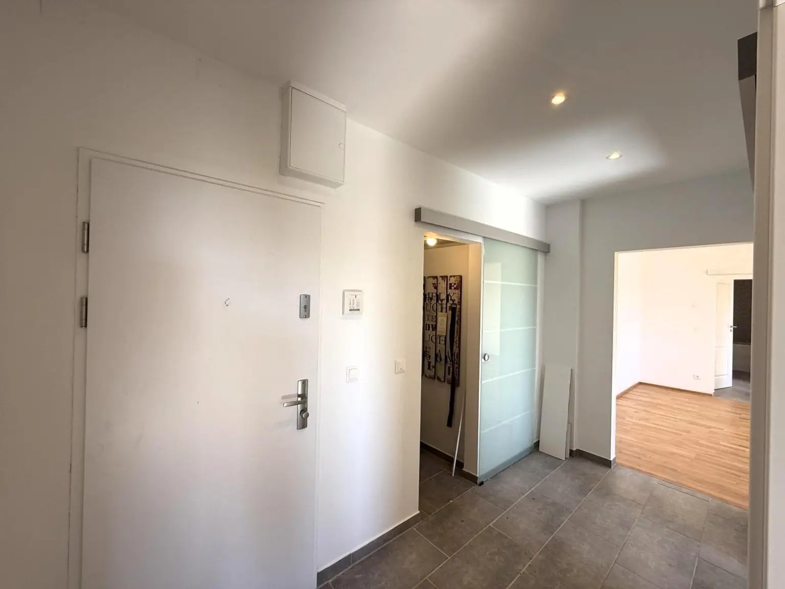 3-Zimmerwohnung im Erstbezug nach Generalsanierung // 3-room apartment, first occupancy after complete renovation //