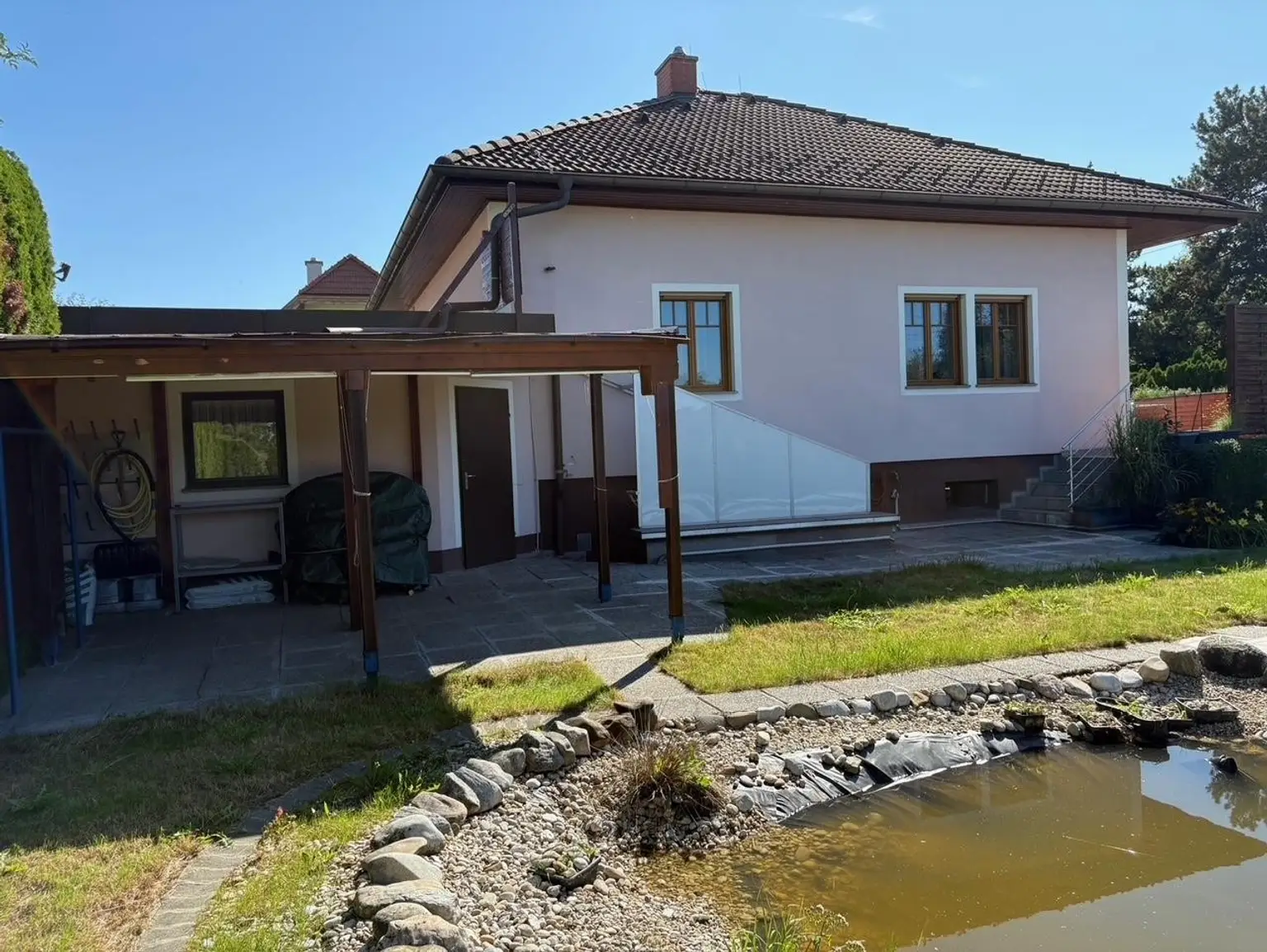 "Bungalow mit großem Keller am schönen Wagram"