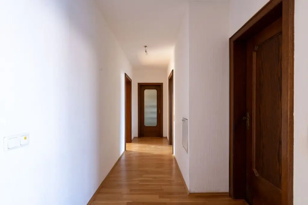 Toplage von Leonding: 7-Zimmer-Einfamilienhaus mit Pool & traumhaftem Ausblick zu kaufen