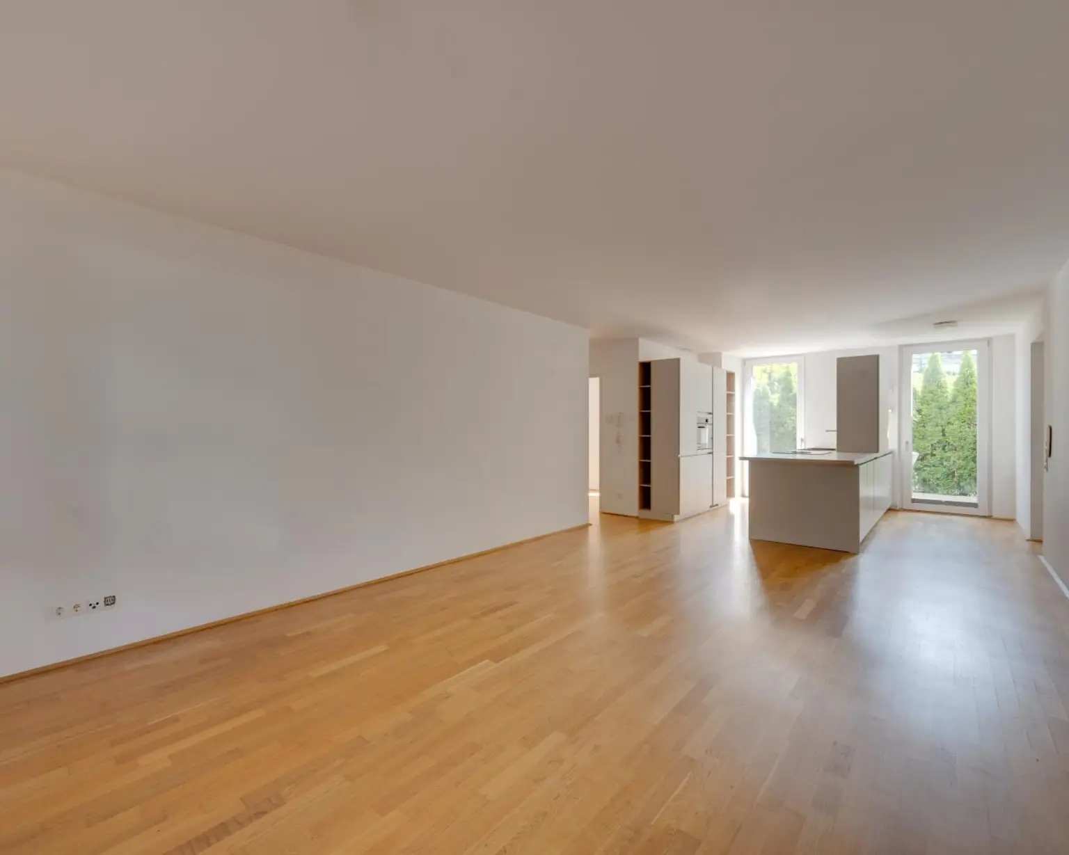 Lage & Komfort – Familienwohnung mit Gartenanteil & zwei Terrassen