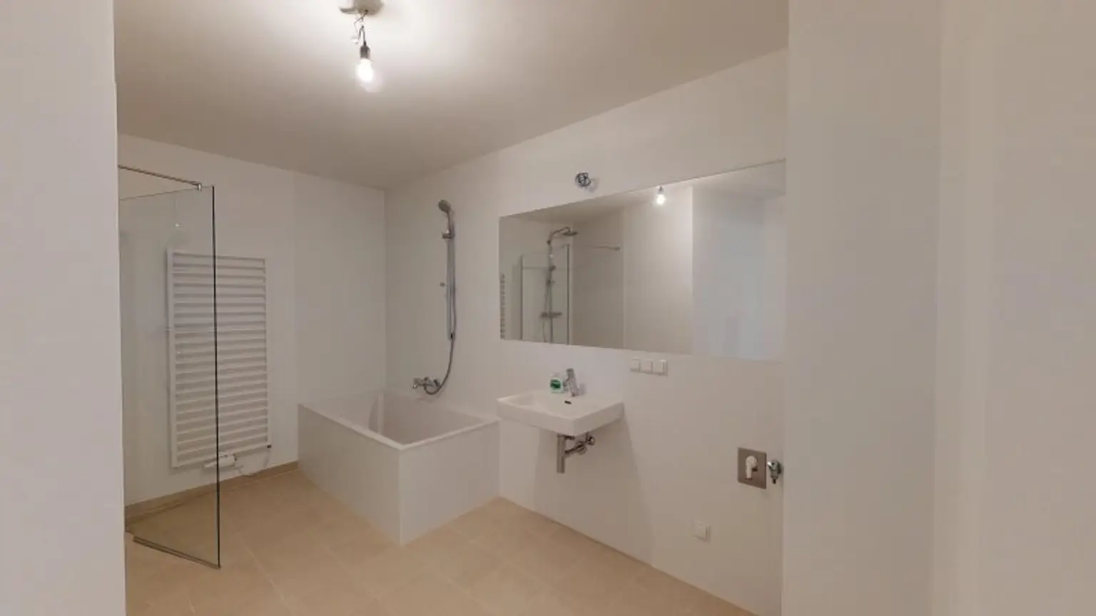 Lichtdurchflutete, großzügige 3-Zimmer Wohnung in traumhafter Lage von Mödling