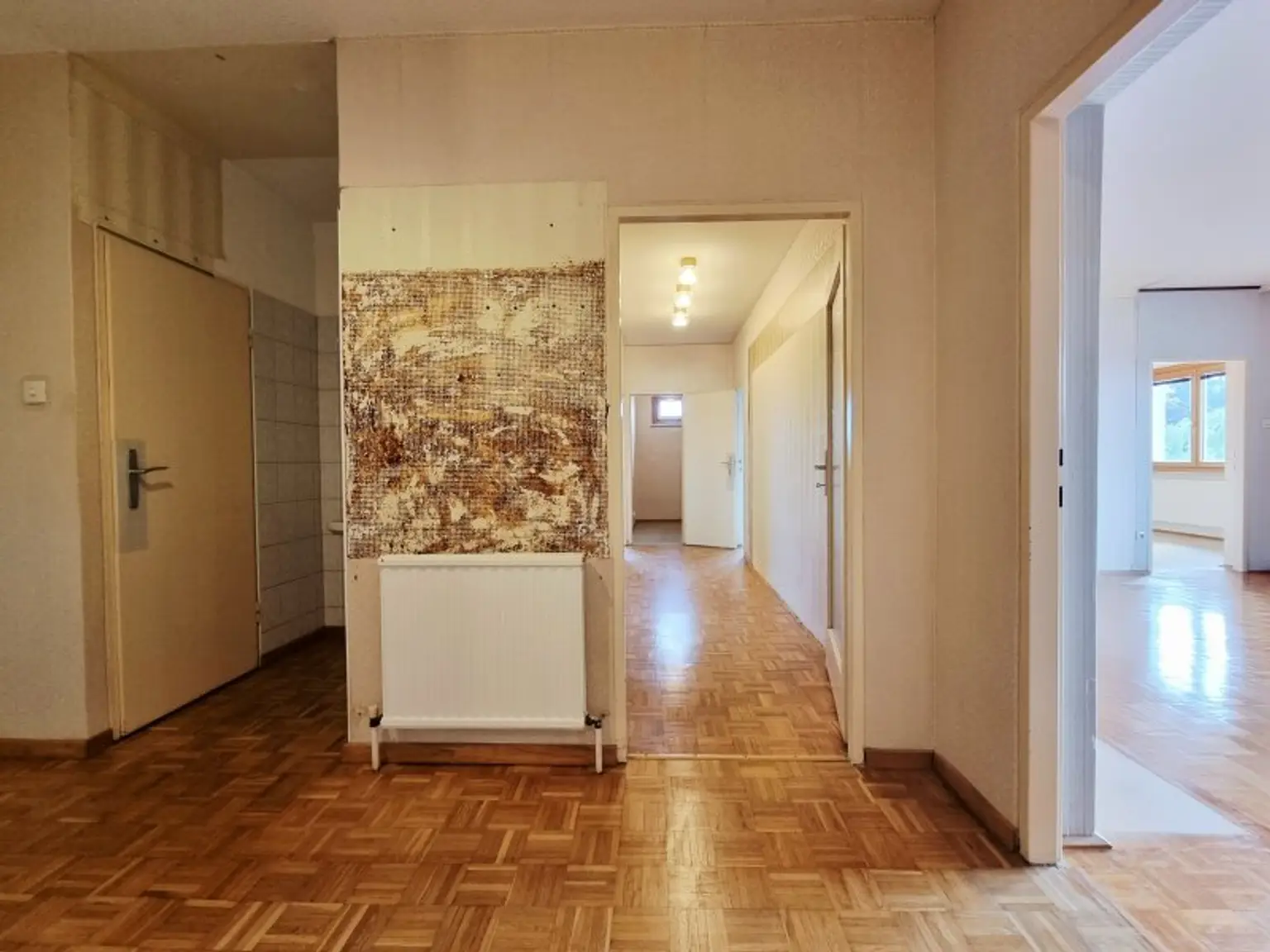 116 m², 4-Zimmerwohnung mit Loggia in Bestlage