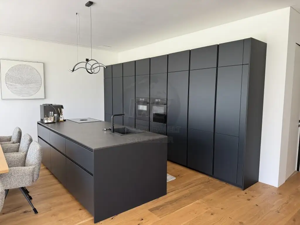 Traumhafter Erstbezug: Moderner Bungalow mit ca 200m² in Breitwiesen für 699.000 €!