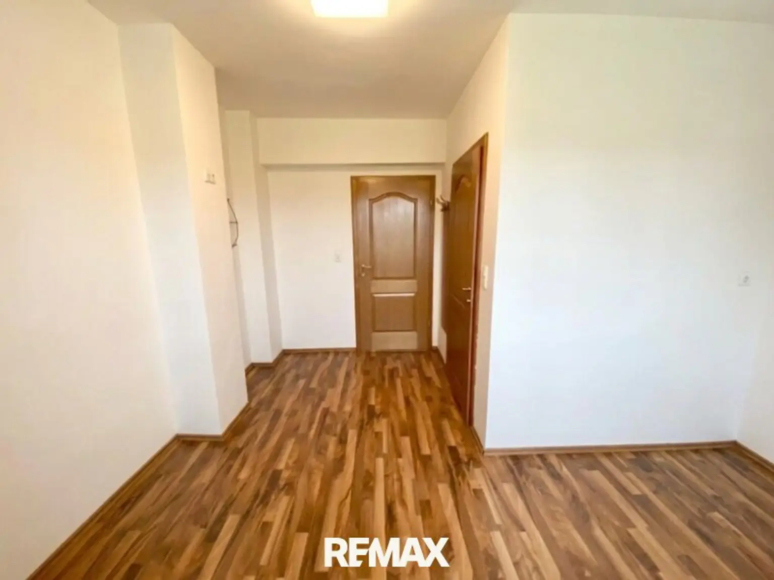 Wohn- & Schlafzimmer