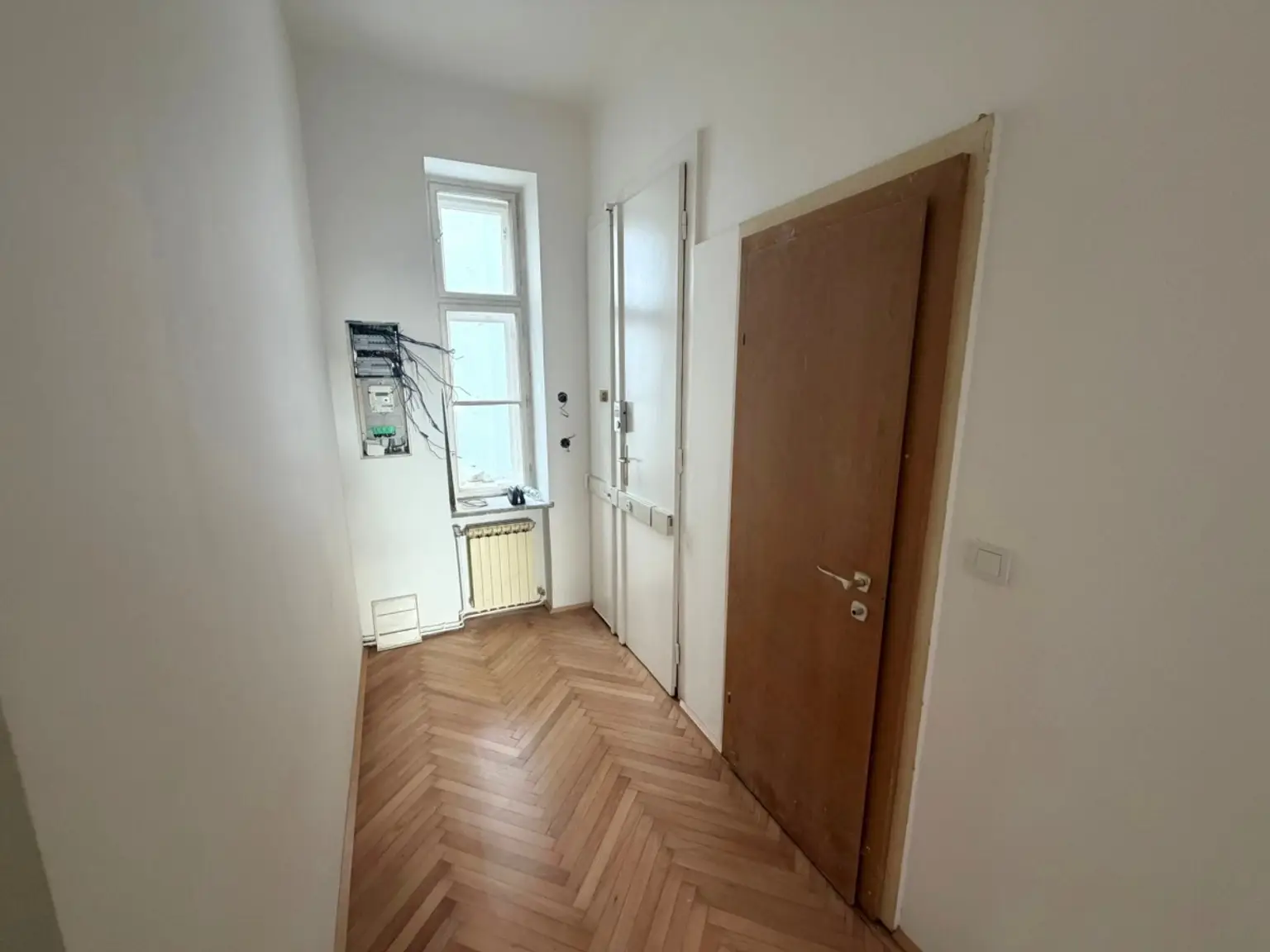 B | ** PREISWERTE 2 - Zimmer WOHNUNG | Prima Service Immobilien