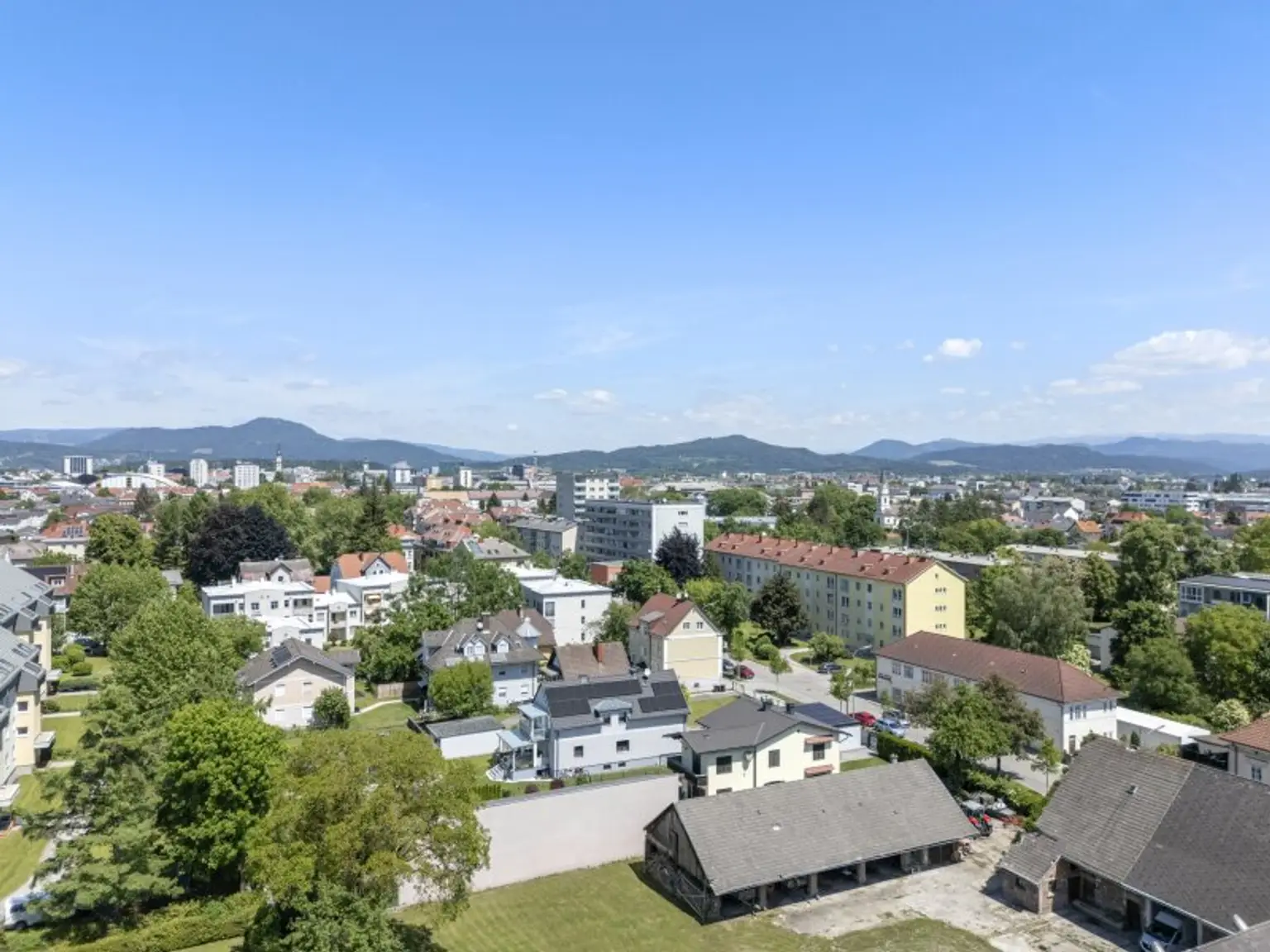 Schöne und sonnendurchflutete 3 Zi Wohnung mit Loggia in Klagenfurt - Feldhofgasse