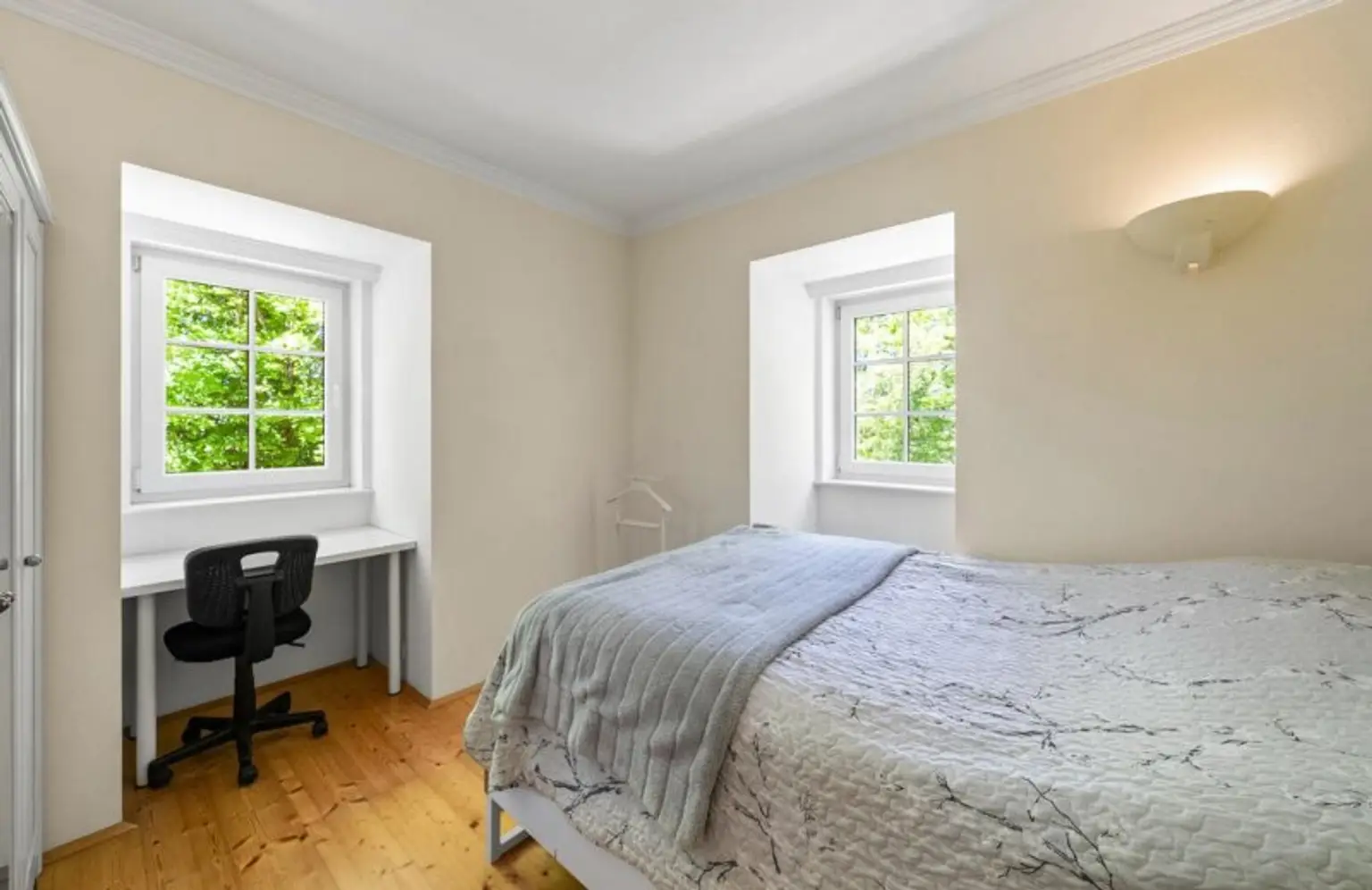 Wunderschöne Villa mit Pool und weitläufigem Grundstück, Nähe Pressbaum