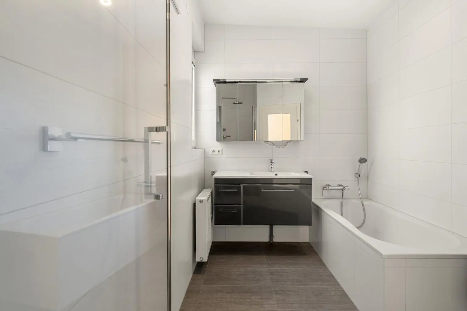 Stilvolle 4-Zimmer-Wohnung im Penthouse-Flair mit Dachterrasse