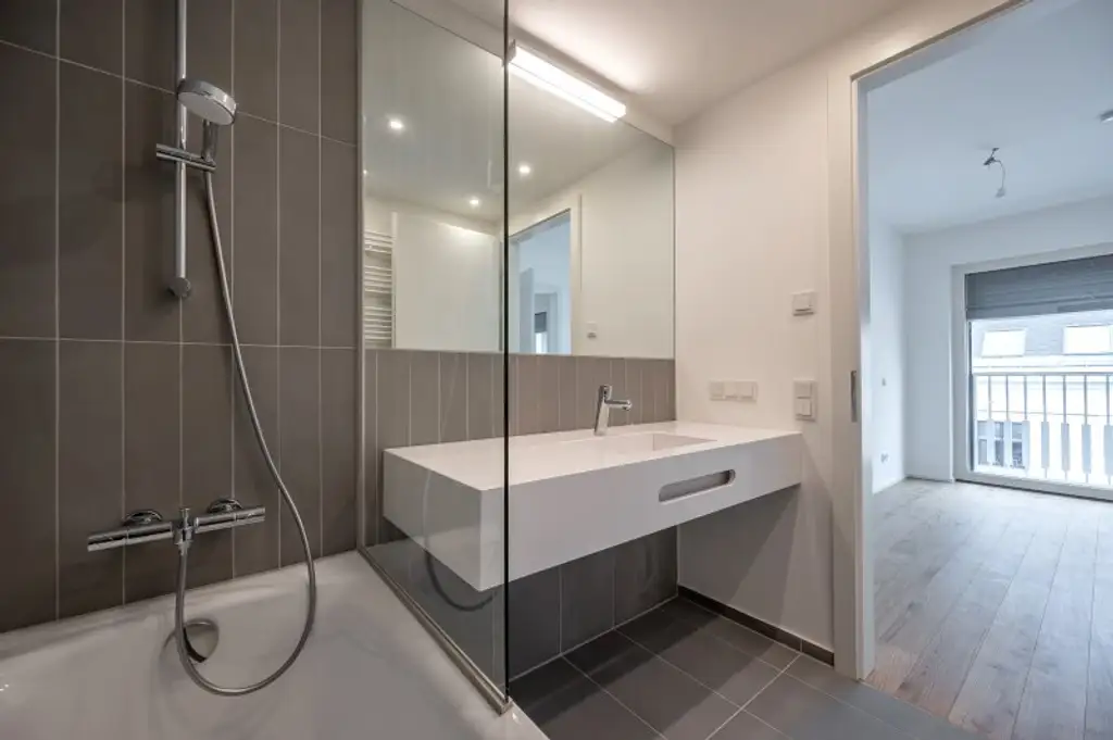 ++MOLLARD 50++ Großartige 2-Zimmer-Wohnung mitten im Herzen der Stadt (1/5)