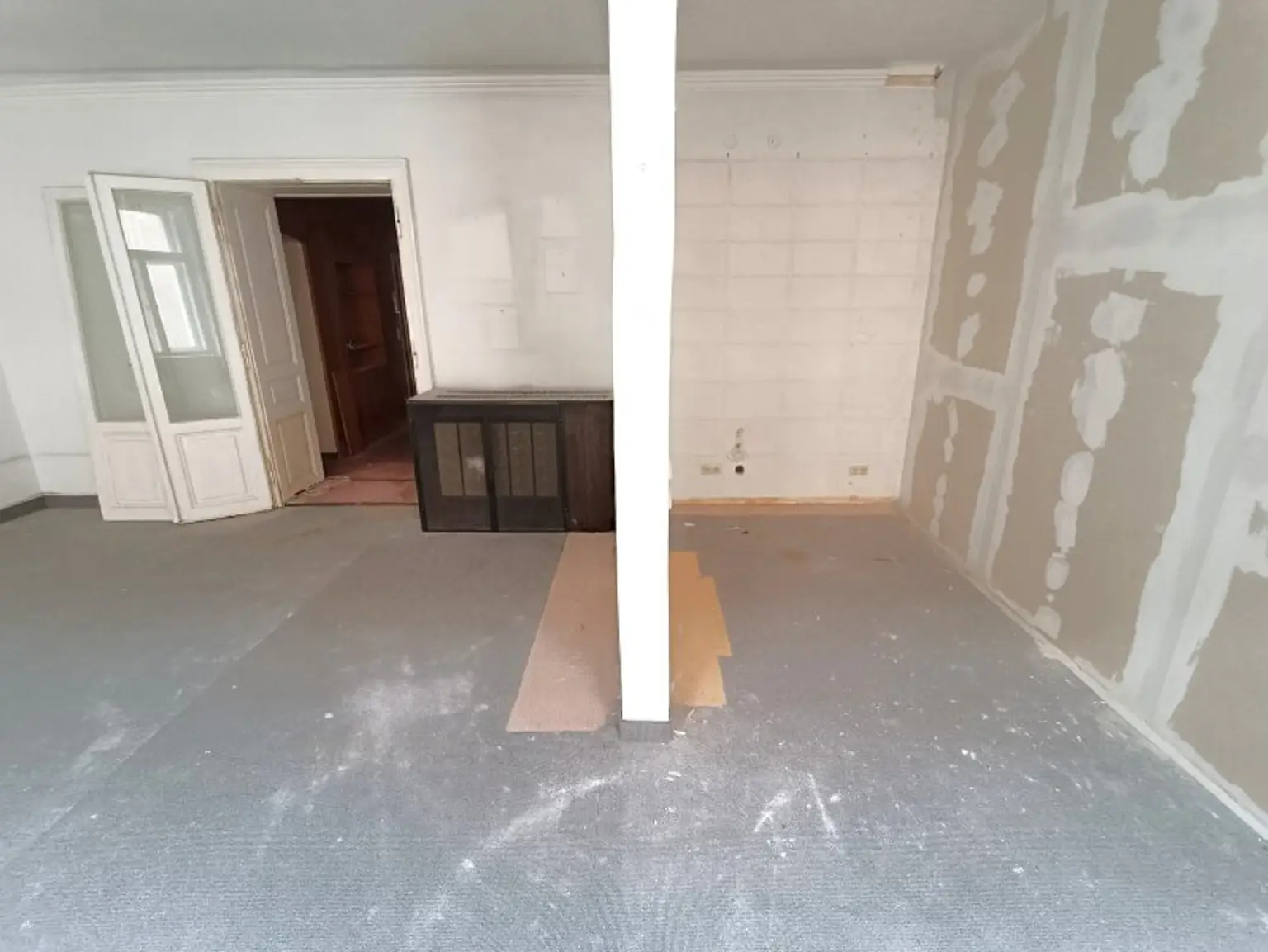 Großzügige 2,5-Zimmer Wohnung im 9. Bezirk mit viel Potential! Nähe U4 Friedensbrücke!