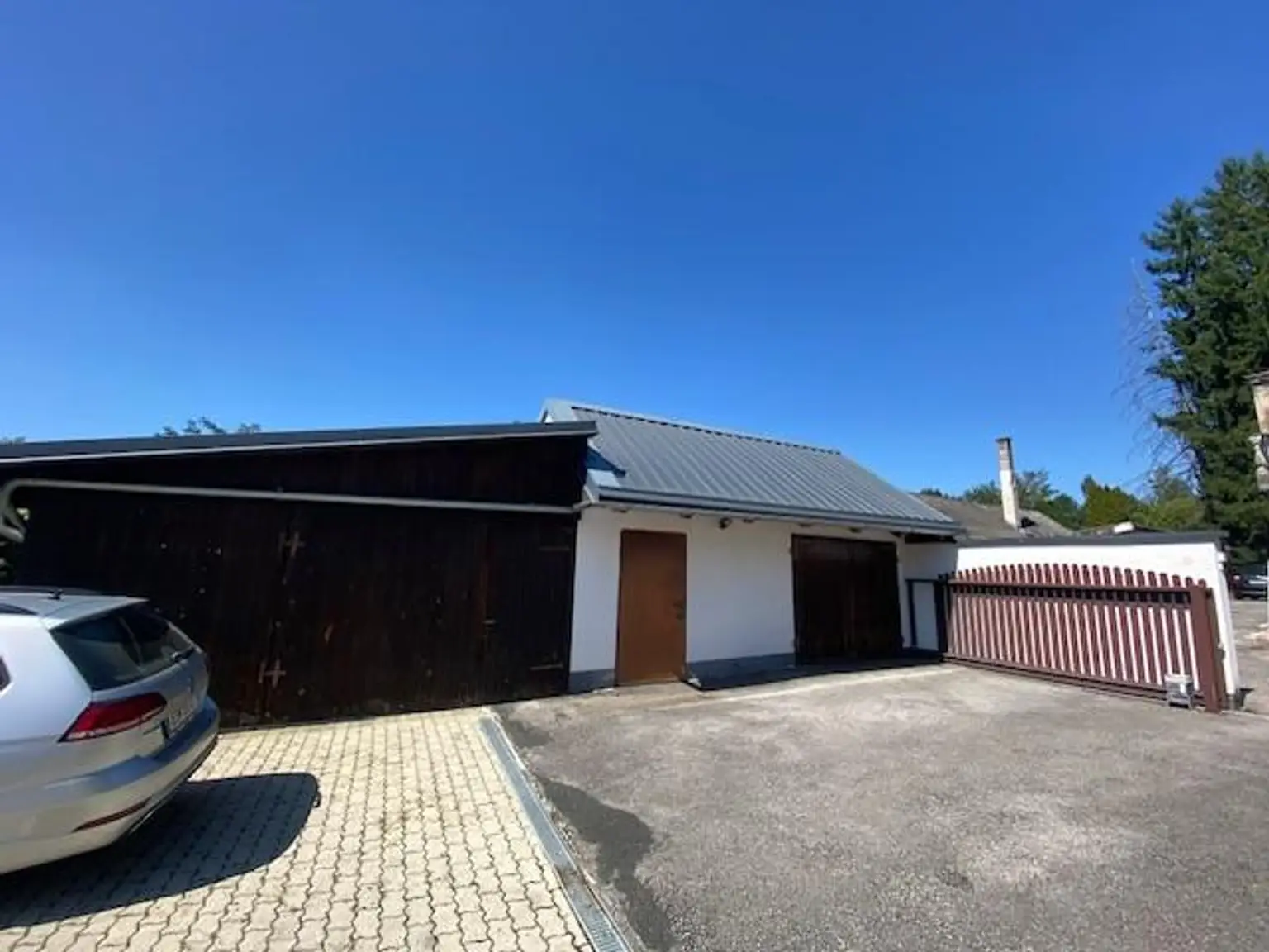 Wohnen & Wertanlage - Einfamilienhaus mit großem Garten/Baugrund in Olbendorf